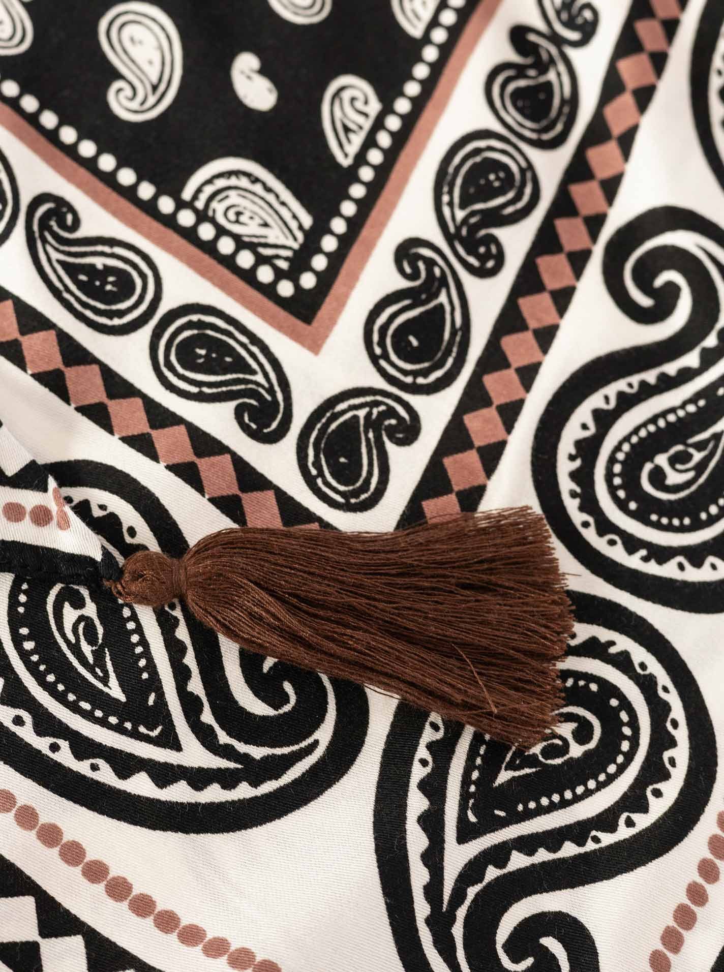 Zwillingsherz Dreieckstuch "Geometric Paisley", geometrisches Muster mit Paisley, Tasseln, glänzende Oberfläche