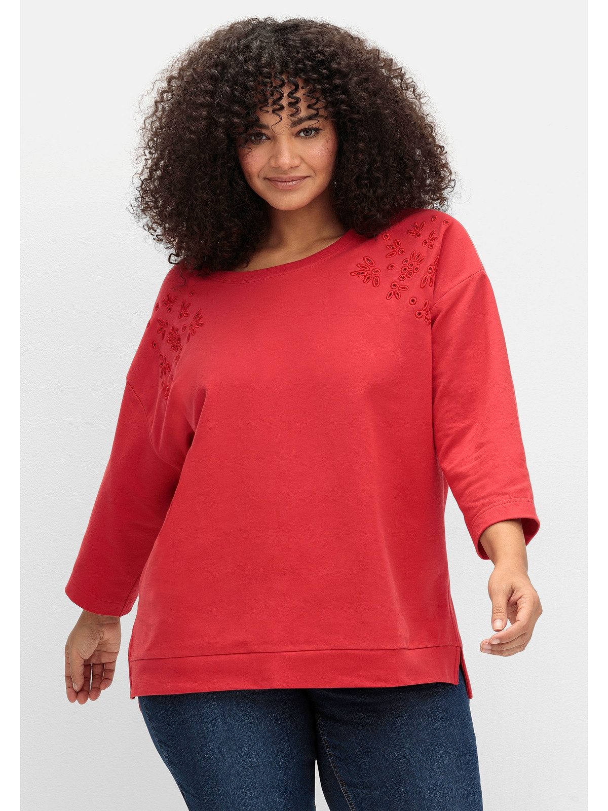 Sheego Sweatshirt Große Größen mit Lochstickerei und 3/4-Ärmeln