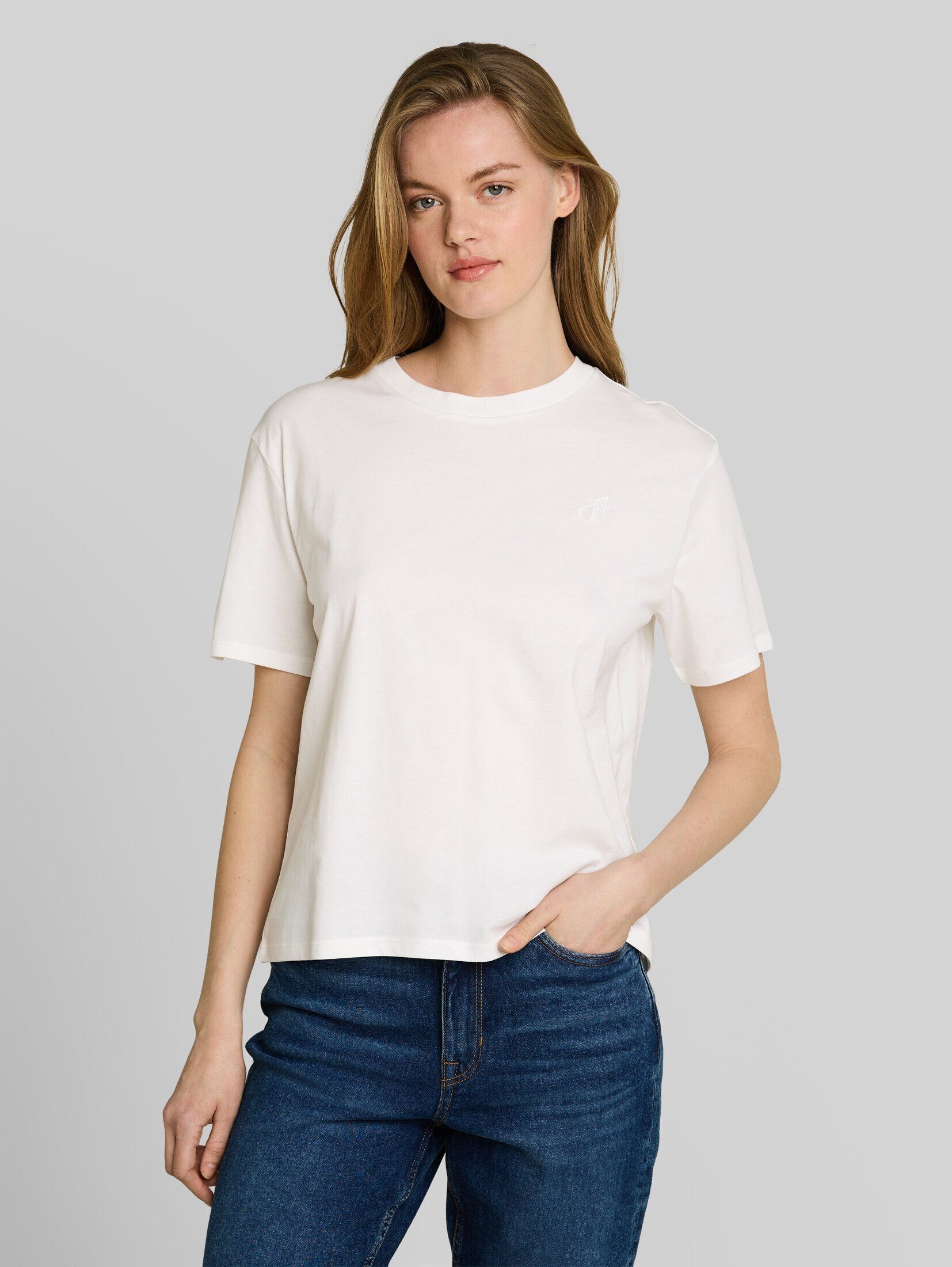 TOM TAILOR Denim T-Shirt T-Shirt Boxy Fit T-Shirt mit Stickerei