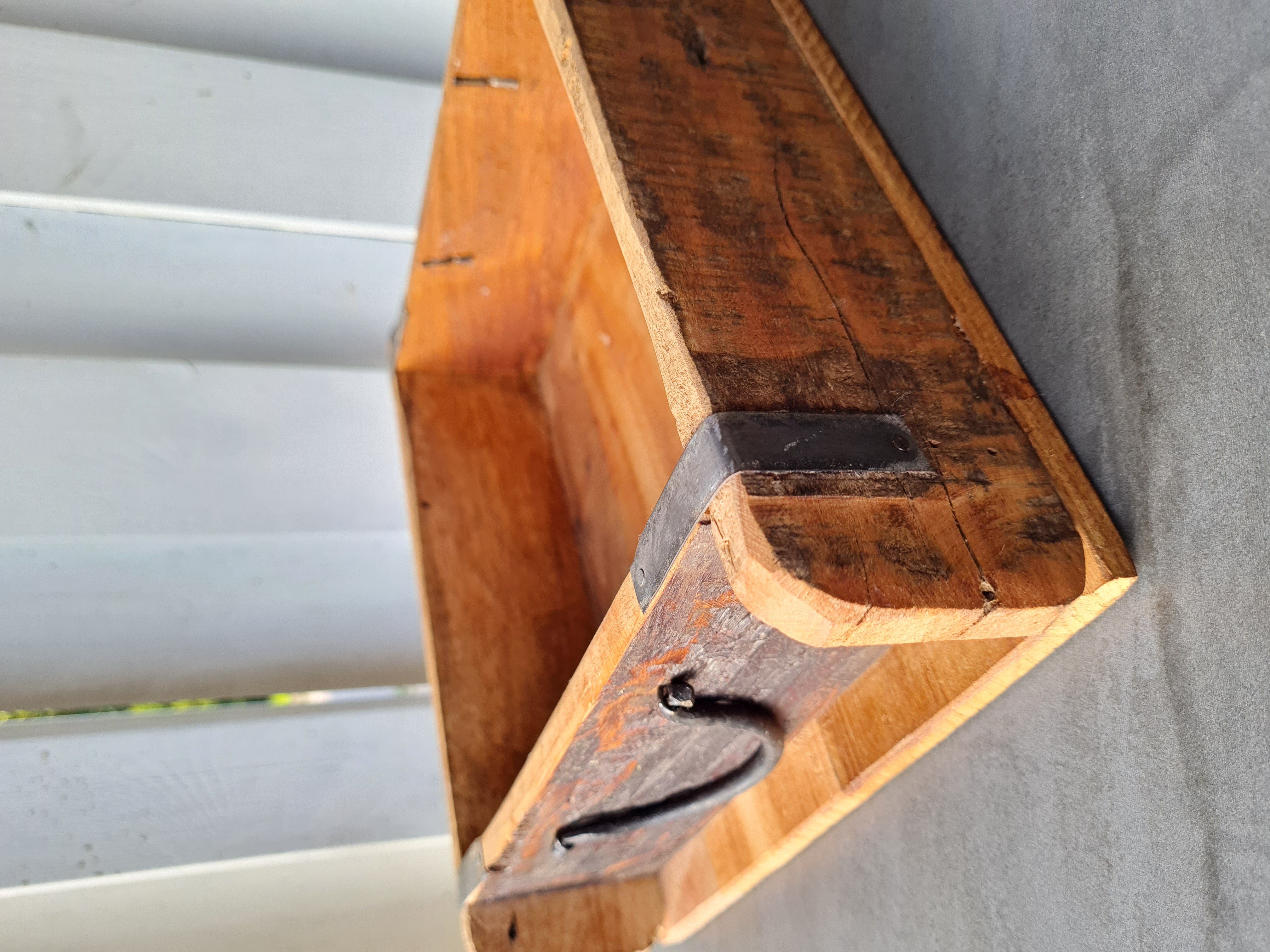 Meinposten Dekokiste Tablett Holzkasten recyceltes Holz Landhaus 31x25 cm (1 St), Jeder Kasten ist ein Unikat