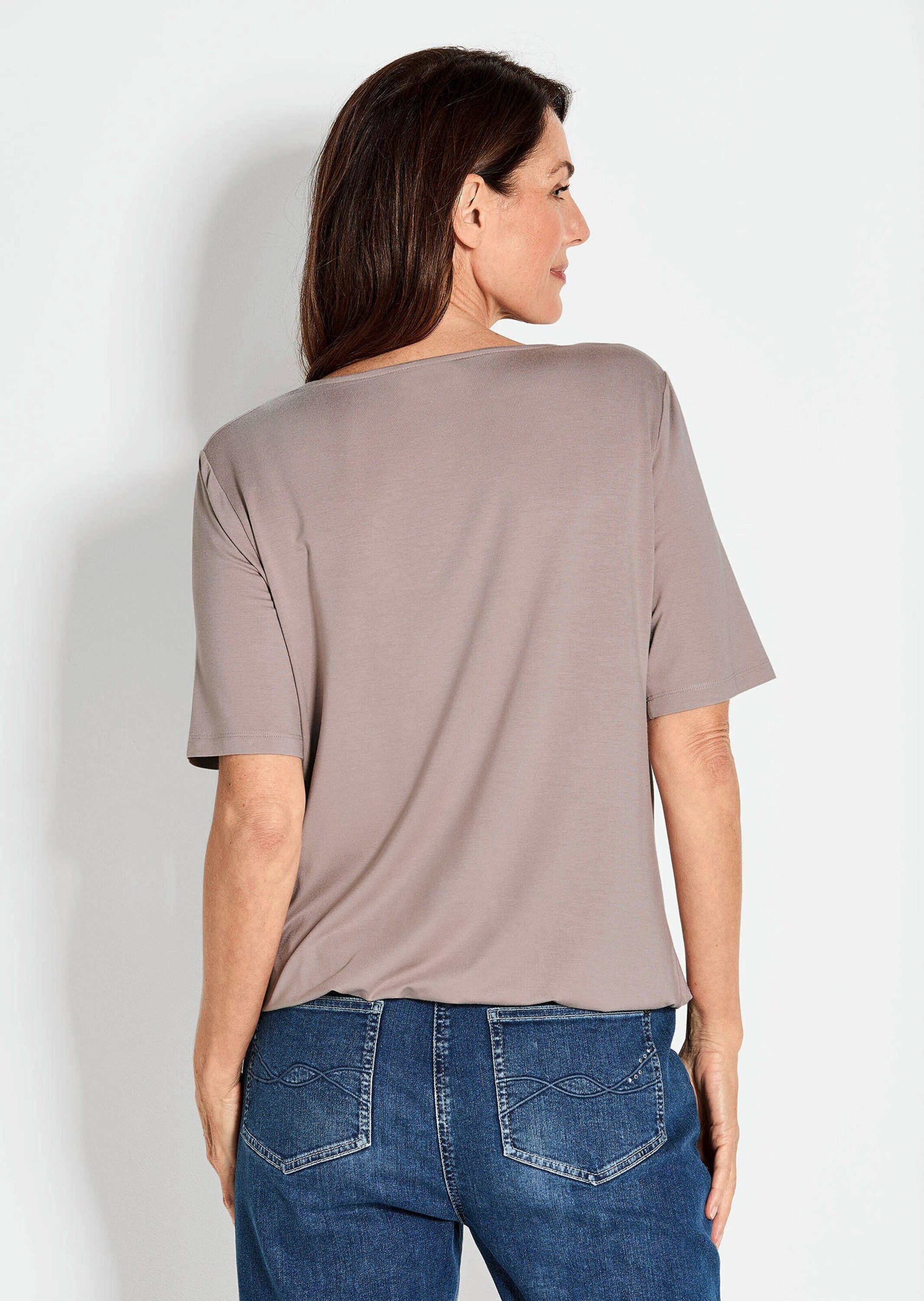 GOLDNER T-Shirt Kurzgröße: Blusenshirt mit Wasserfallausschnitt Elegantes Viskoseshirt mit Gummibund und Halbarm – Bild 3 von 5