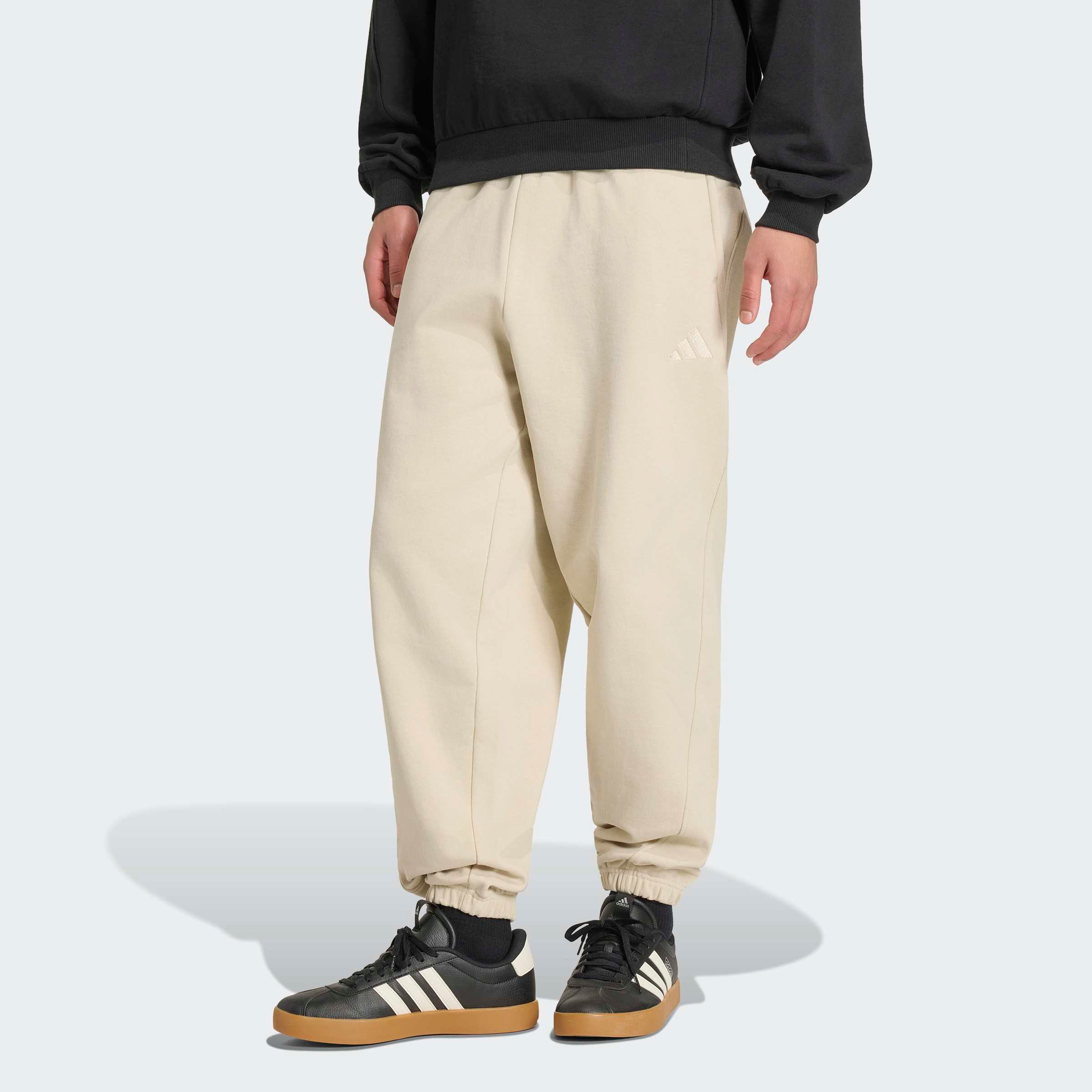 adidas Sportswear Sporthose ADIDAS KIT, BÜNDCHEN, REGULÄR GESCHNITTEN, KLEINES LOGO Schwere Premium-Qualität, robuste Stoffstruktur