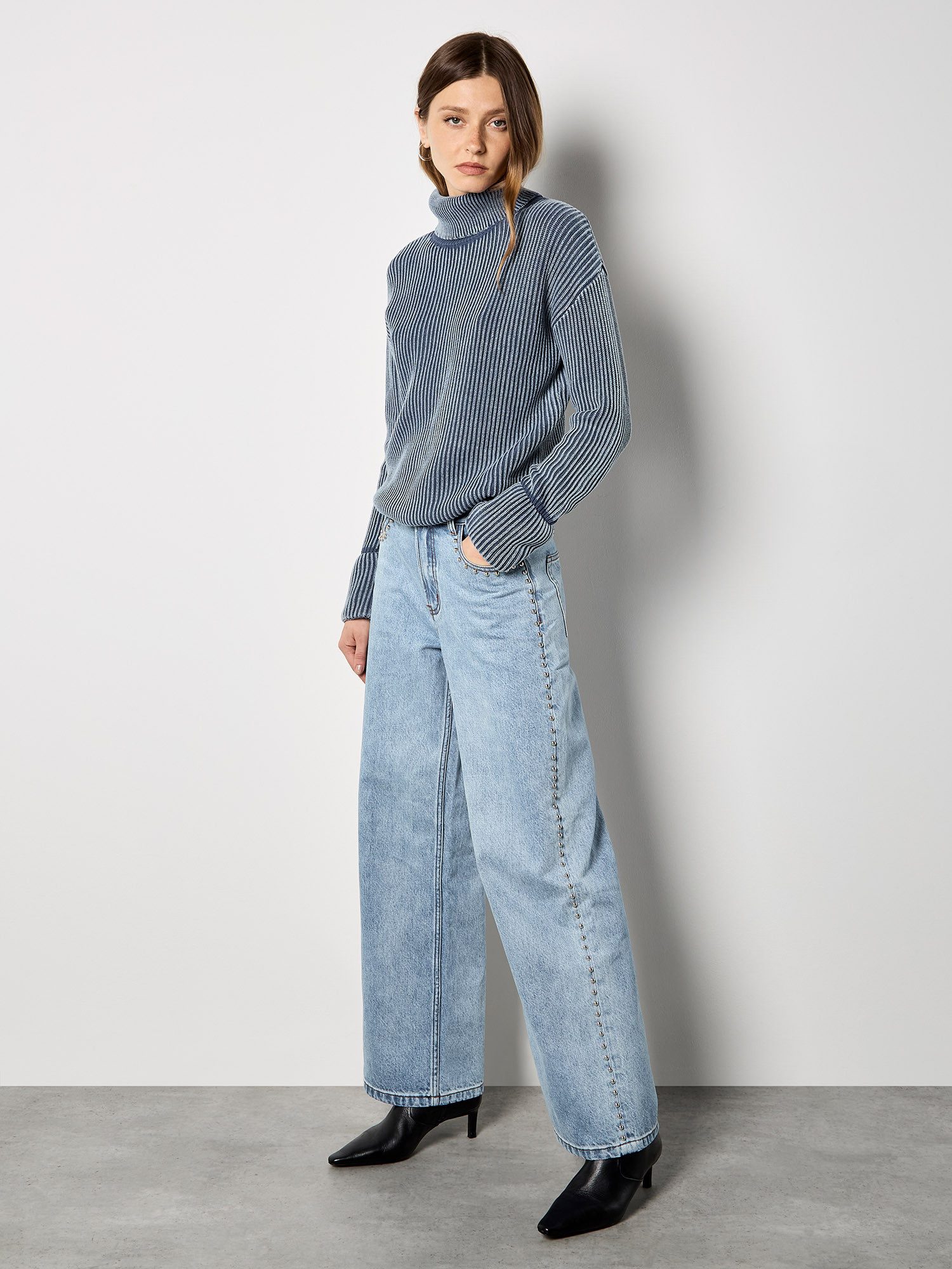 Apricot Rollkragenpullover Rollkragenpullover mit Rippstrick und Stonewashed-Effekt
