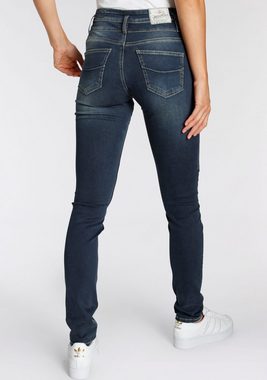 Herrlicher Slim-fit-Jeans »SHARP SLIM REUSED DENIM« Nachhaltige Premium-Qualität enthält recyceltes Material