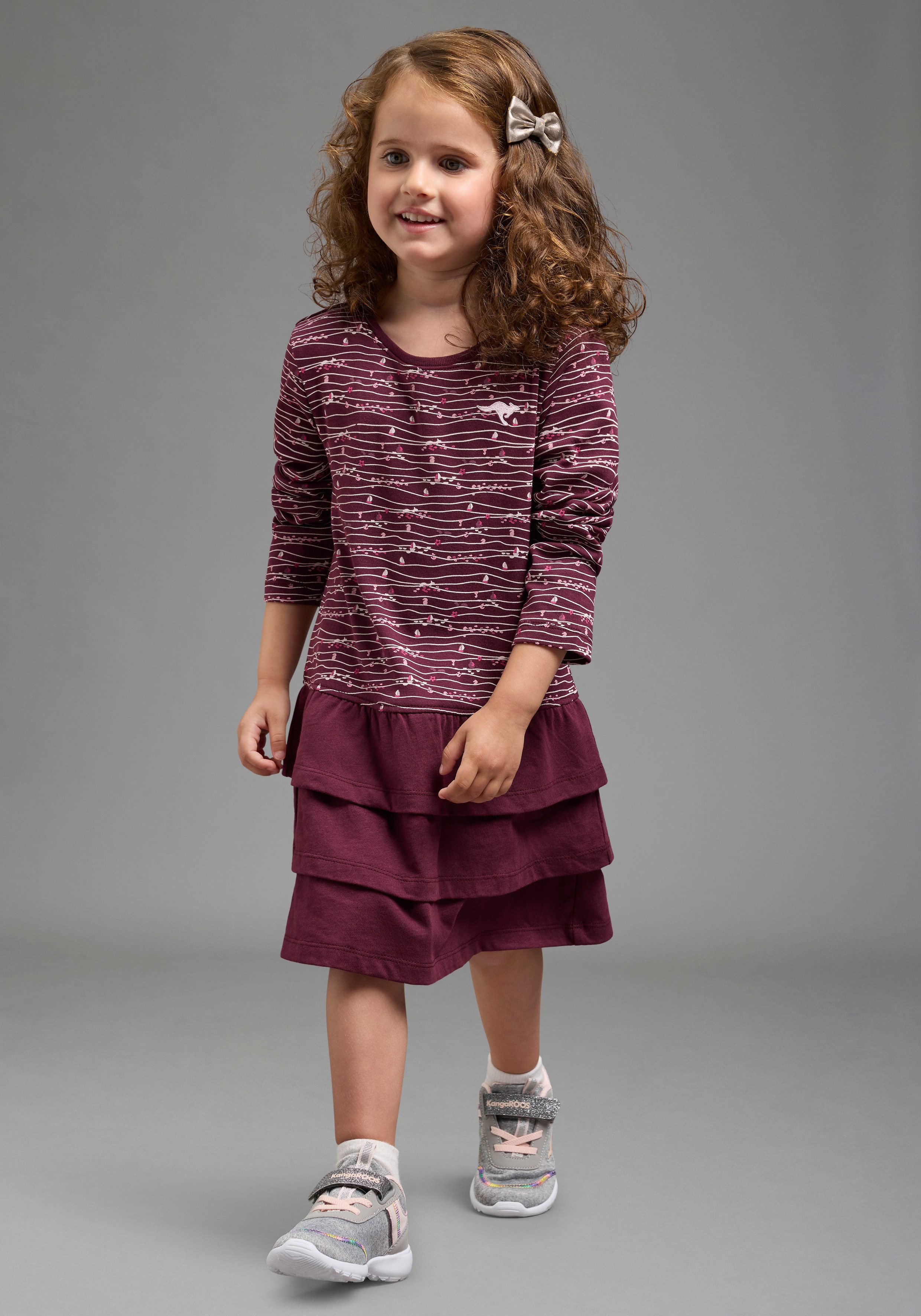 KangaROOS Jerseykleid Kleid mit Allover-Muster für Mädchen, für Frühling und Herbst, kniefrei, mit Volants