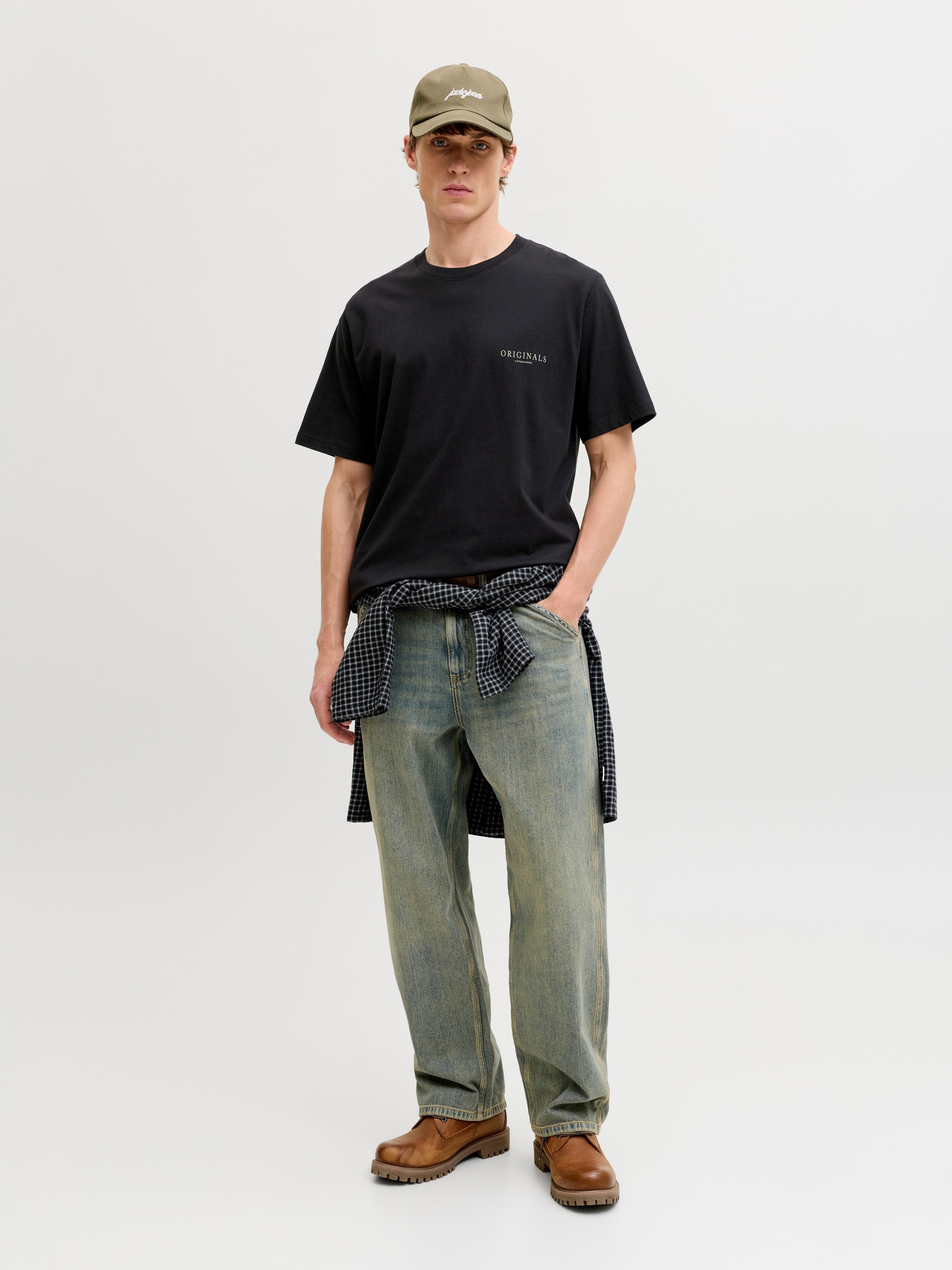 Jack & Jones Kurzarmshirt JORMONTAUK AOP BACK TEE SS CREW NECK Baumwolle, regular fit – Bild 5 von 5