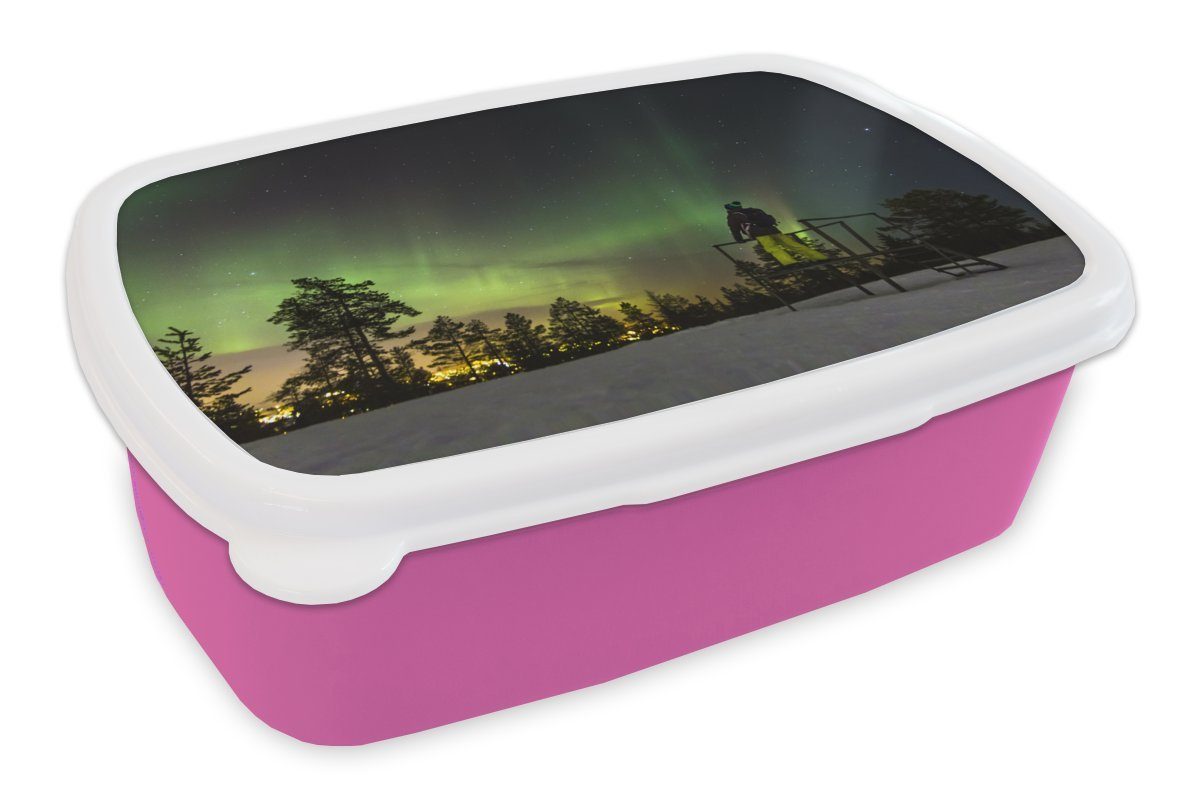 MuchoWow Lunchbox Das Nordlicht über Lappland, Kunststoff, (2-tlg), Brotbox für Erwachsene, Brotdose Kinder, Snackbox, Mädchen, Kunststoff rosa