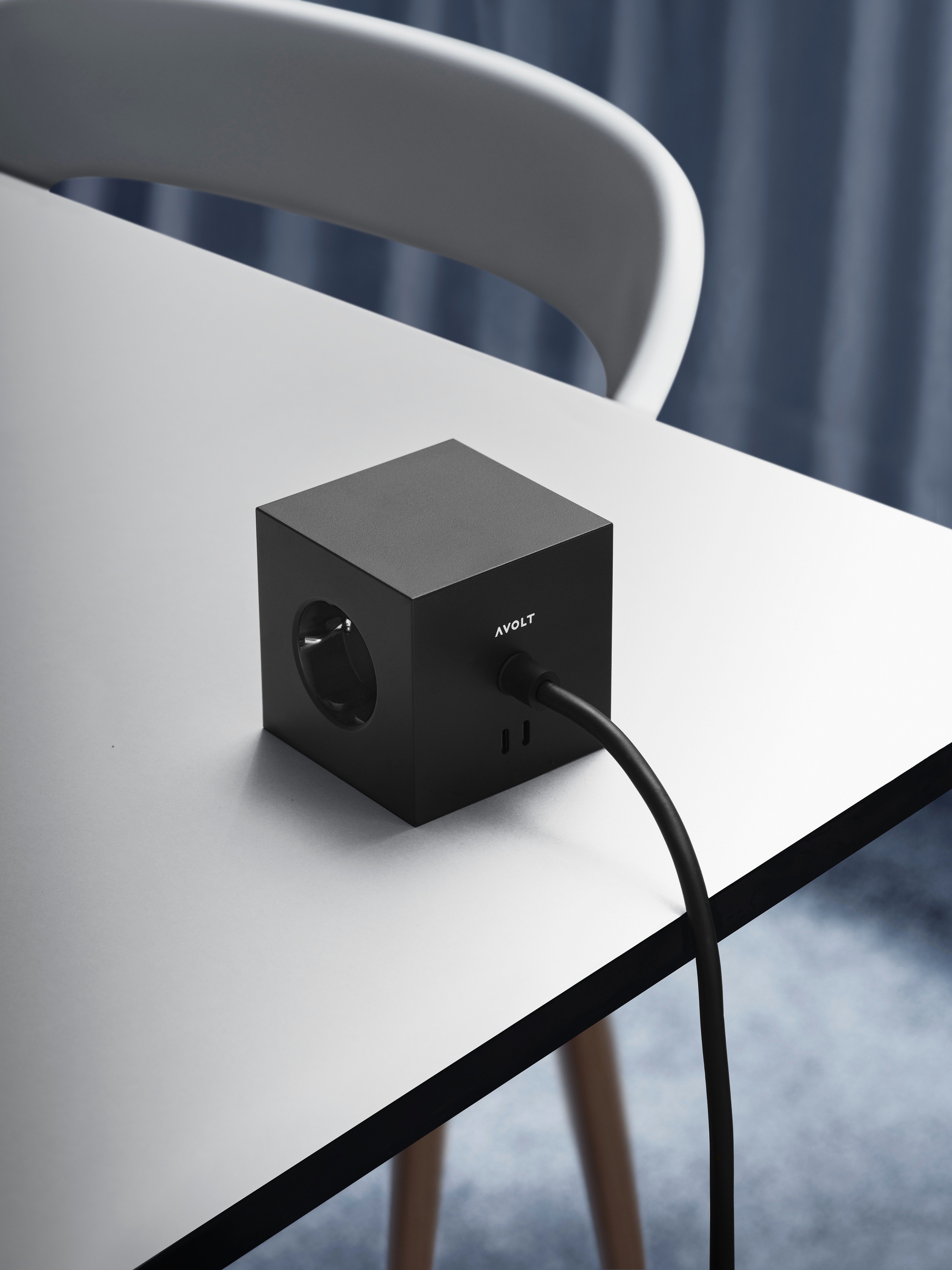 AVOLT AVOLT Mehrfachstecker SQUARE 1, 7,6x7,6cm Mehrfachsteckdose