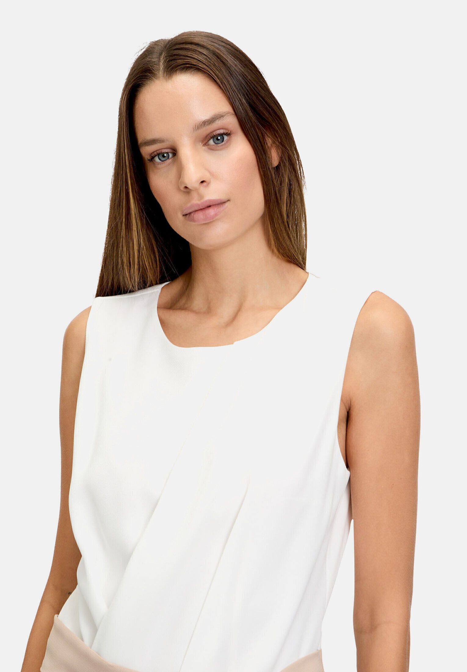 Betty&Co Overall Damen ohne Arm (1-tlg) Falten