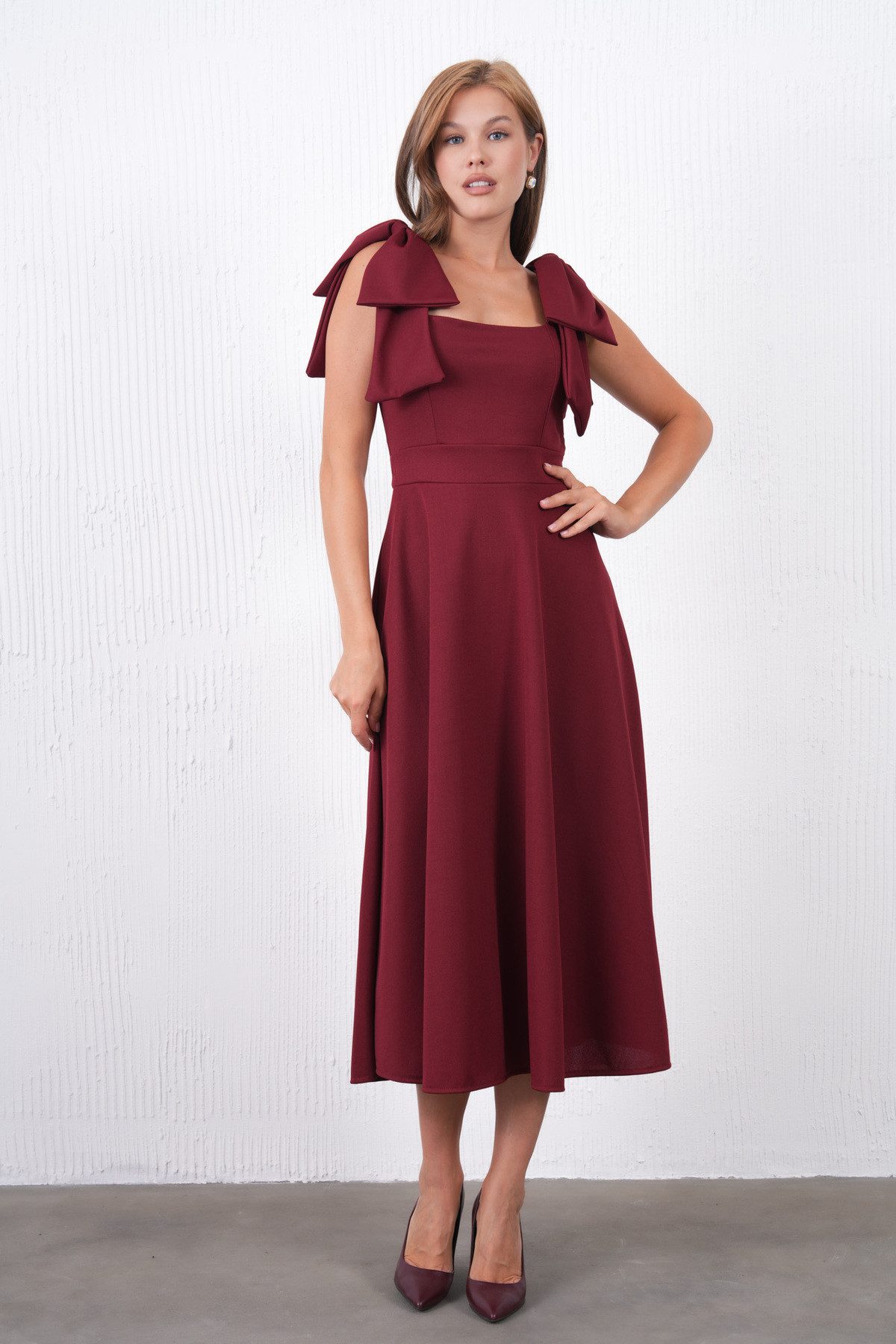 WOMAN VISION Minikleid Modernes, ärmelloses Maxikleid für Damen mit U-Neck, günstig online kaufen