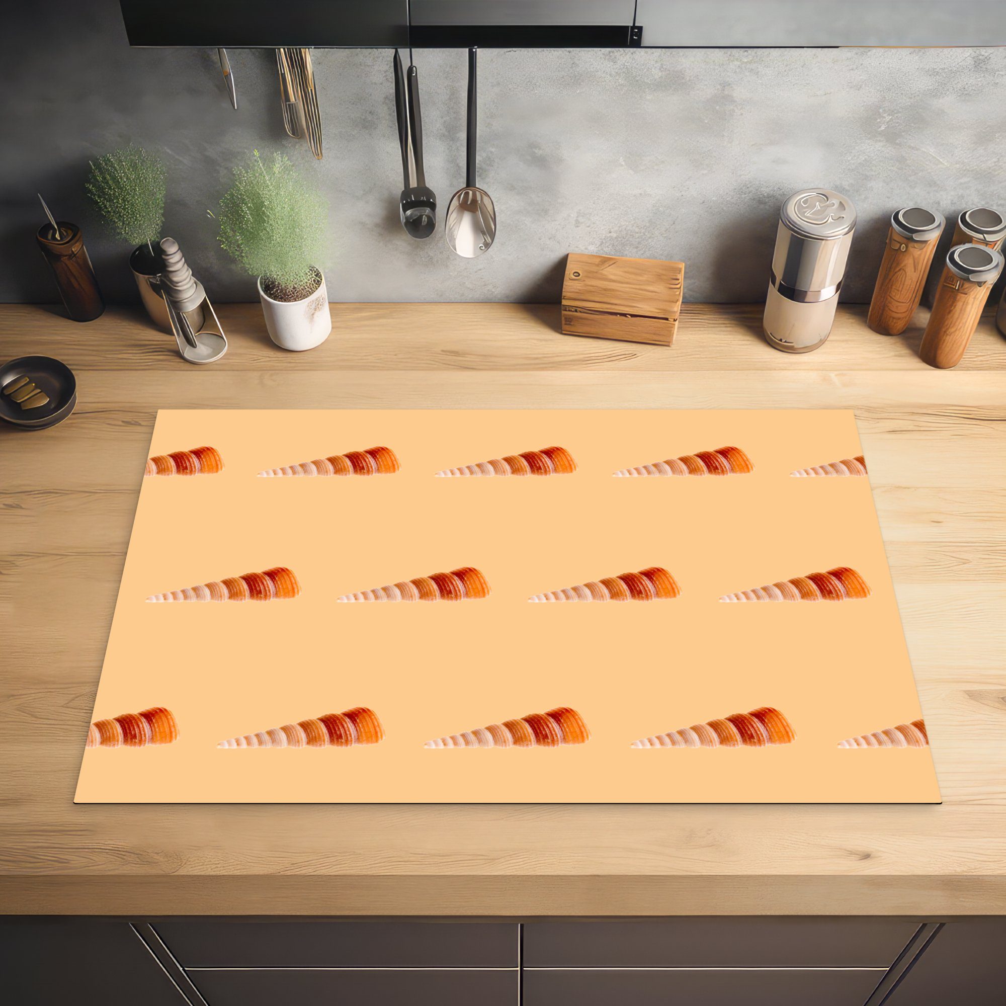 Vinyl, tlg), 81x52 cm, Orange, Herdblende-/Abdeckplatte die - Ceranfeldabdeckung Schutz küche, Muster Muscheln Induktionskochfeld - für (1 MuchoWow