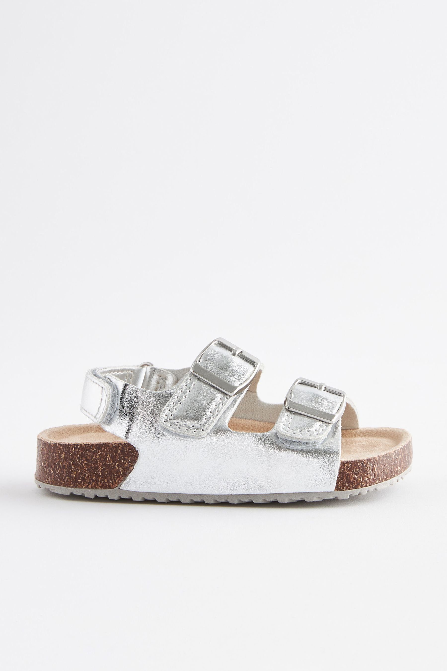 Next Korkbett-Sandalen mit Doppelschnalle Sandale (1-tlg) Silver