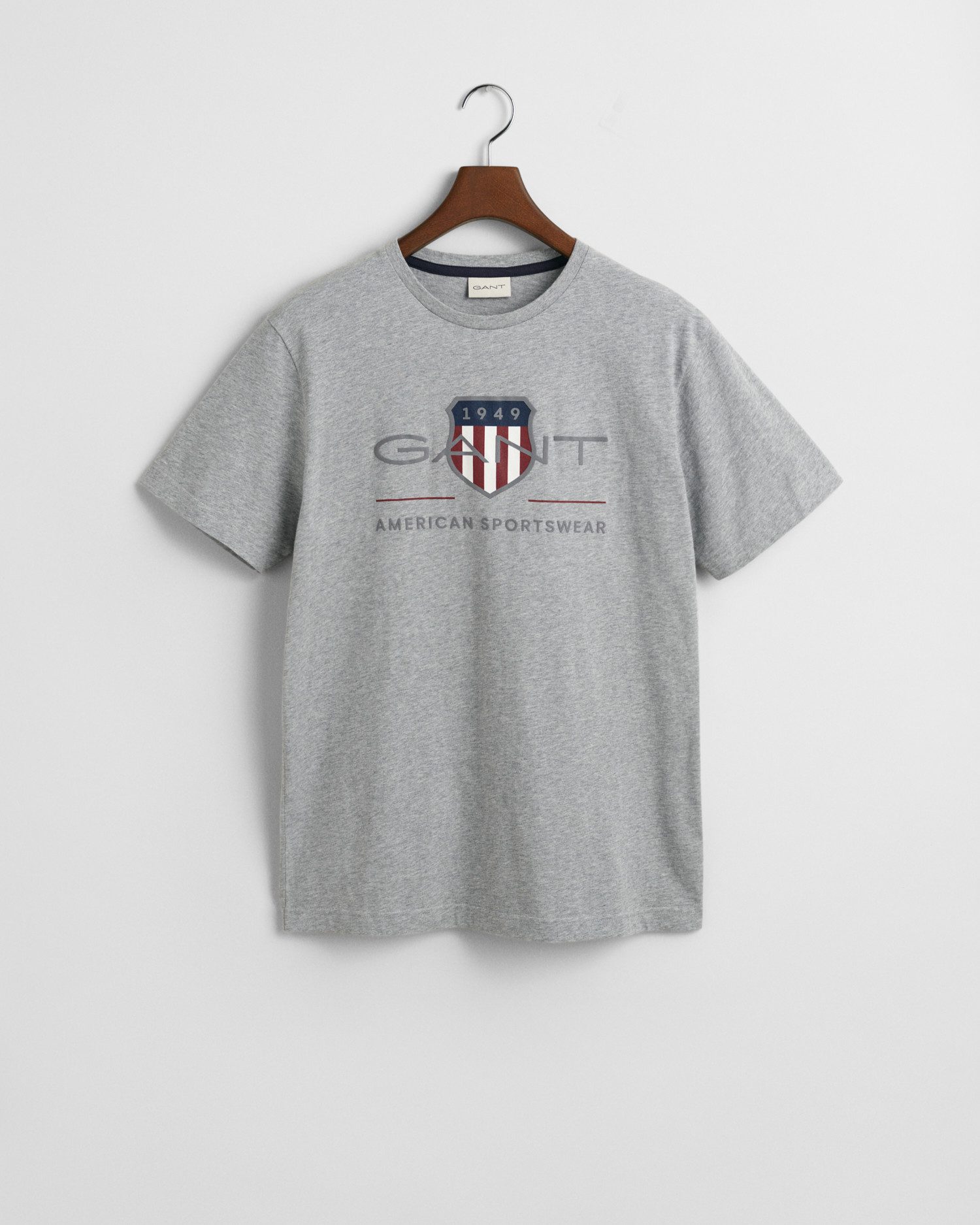 T-Shirt REG ARCHIVE SHIELD SS T-SHIRT