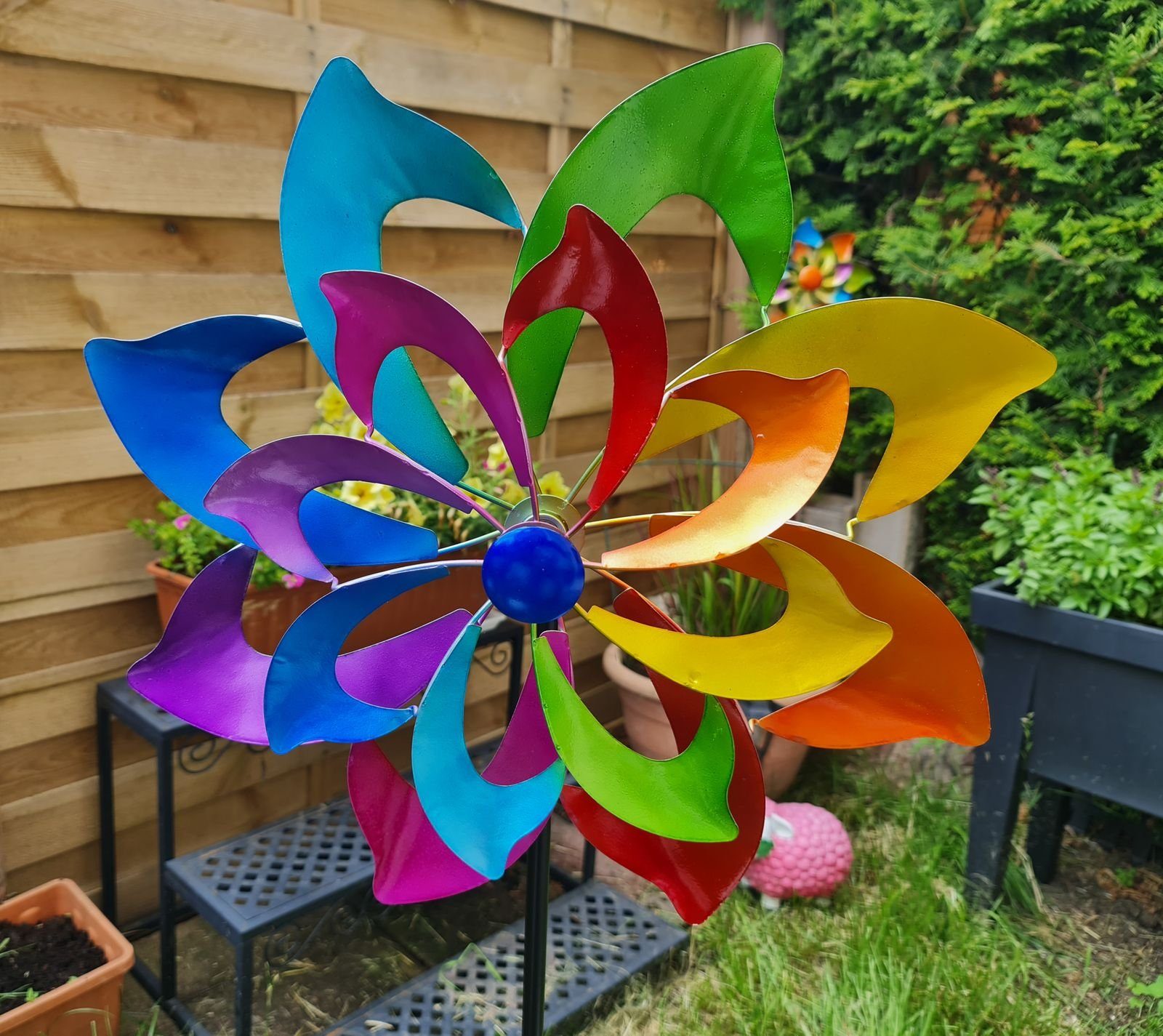Metall Windrad Schatzkiste Kremers Garten Buntes Blume aus für den Gartenfigur