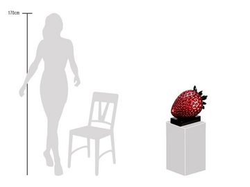 KUNSTLOFT Dekofigur »Strawberry Seduction«, handgefertigte Figur aus Kunststein