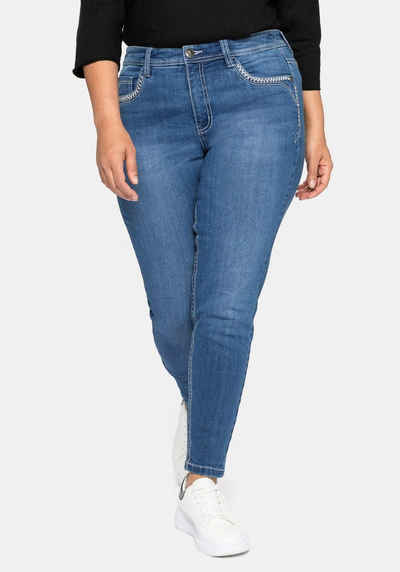 Sheego Stretch-Jeans mit Crinkle-Effekt und bestickten Taschen
