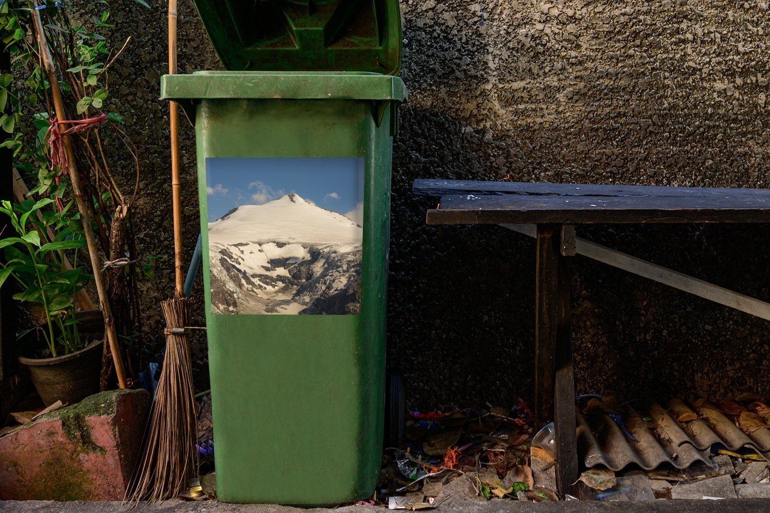 Wandsticker MuchoWow in im St), Container, Hohe Sonne (1 einen Mülleimer-aufkleber, Mülltonne, scheint Abfalbehälter Sticker, Gletscher auf Tauern Die Nationalpark
