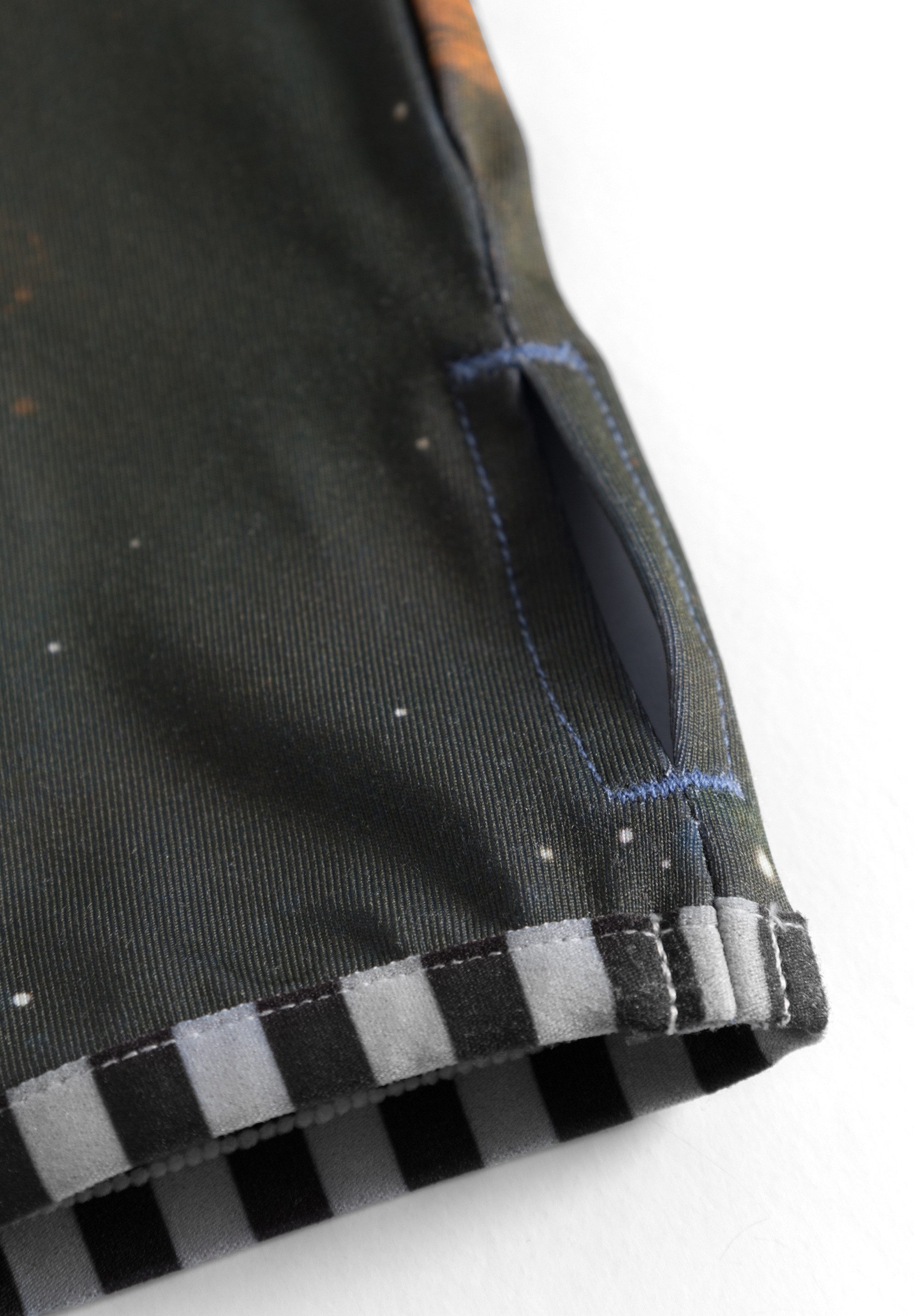 WeeDo Langarmshirt SPACE Feuchtigkeitsregulierendes Funktionsshirt für Kinder