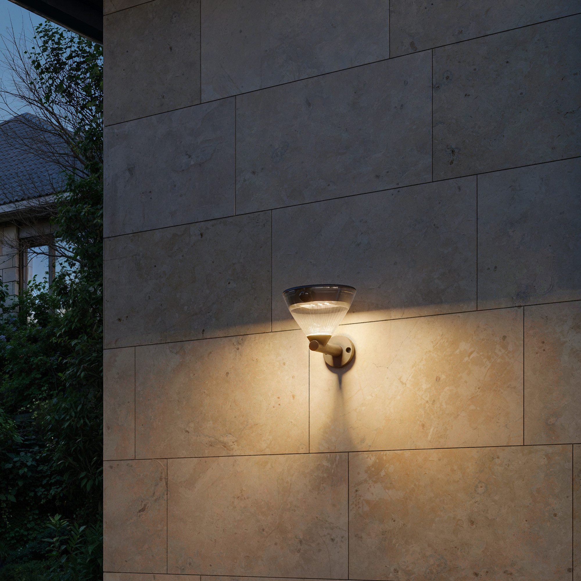 Philips LED Außen-Wandleuchte Outdoor Solar Kyna, Abschaltautomatik, Bewegungsmelder, Tageslichtsensor, LED fest integriert, Warmweiß, Tageslicht- und Bewegungssensor, 2700 Kelvin, 400 Lumen, schwarz