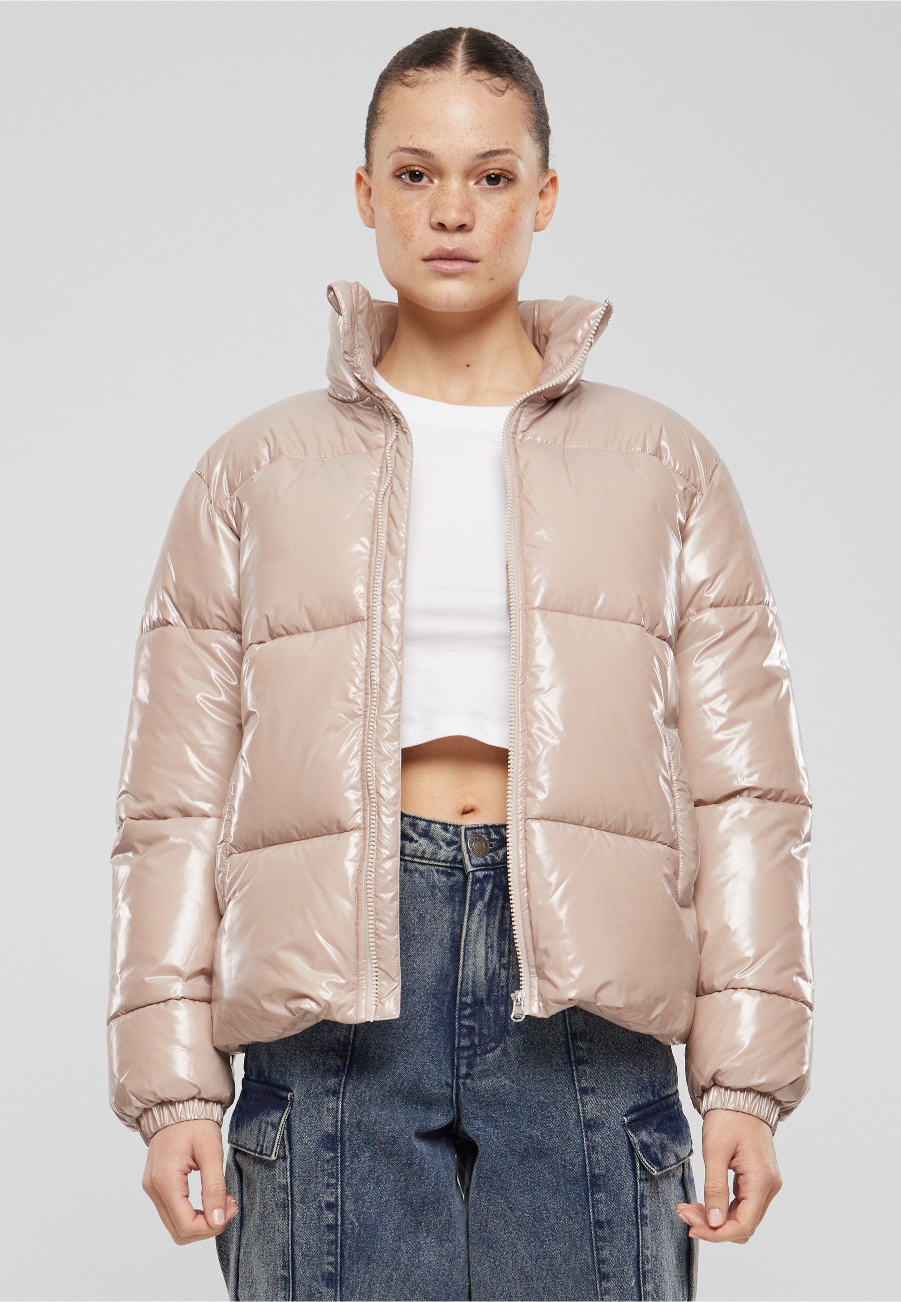 URBAN CLASSICS Winterjacke Urban Classics Ladies Recycled Short Shiny Puffer Jacket (1-St)