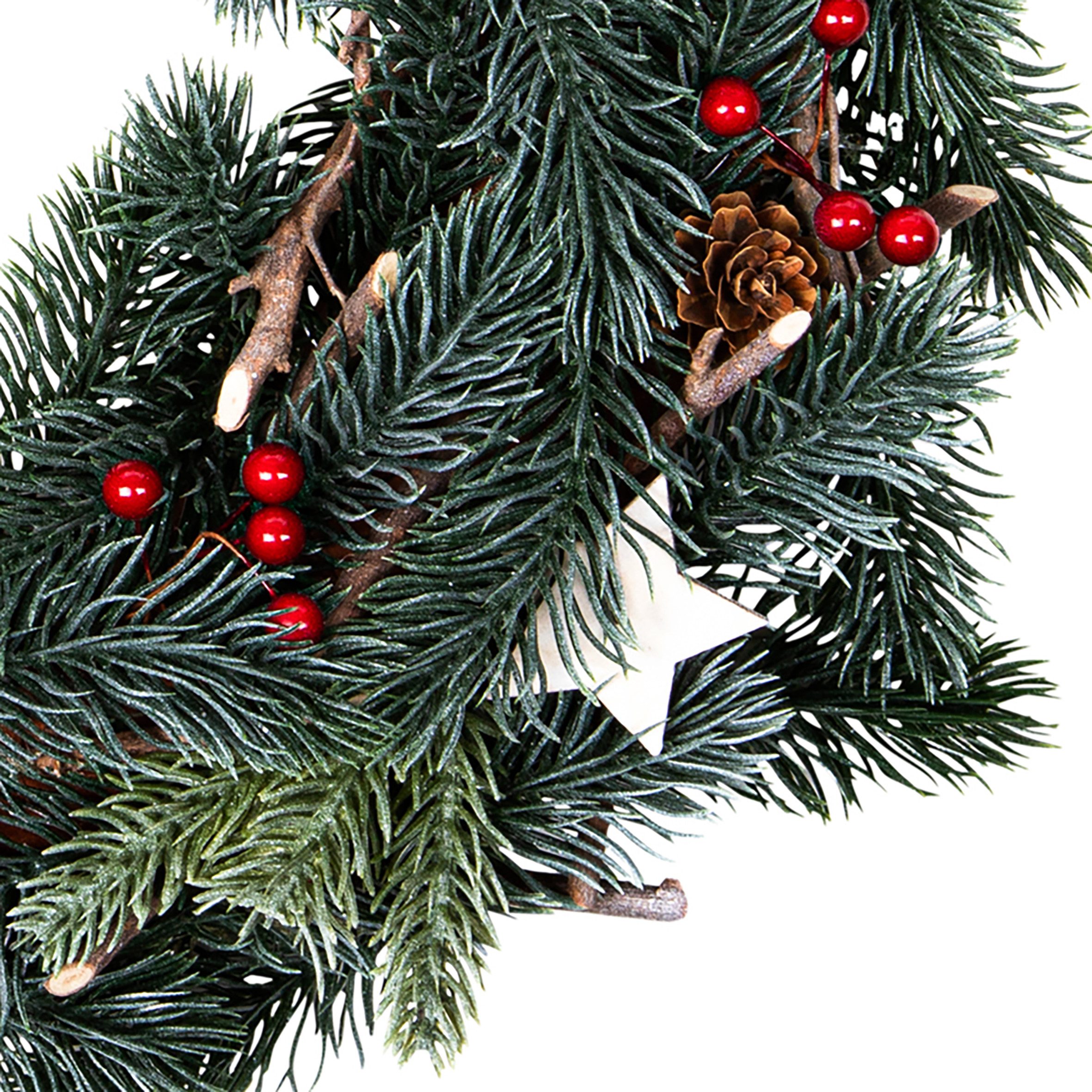 Spetebo Dekokranz Künstlicher Tannenkranz mit Schnee Beeren und Tannenzapfen, Weihnachts Türkranz zum Aufhängen mit Dekoration
