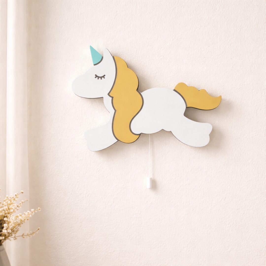 COZYCOLLECTIONS LED Wandleuchte LED-Wandnachtlicht Galoppierendes Einhorn 44 cm, LED, Warmweiß, Montessori: sanftes Licht für magische Abendrituale