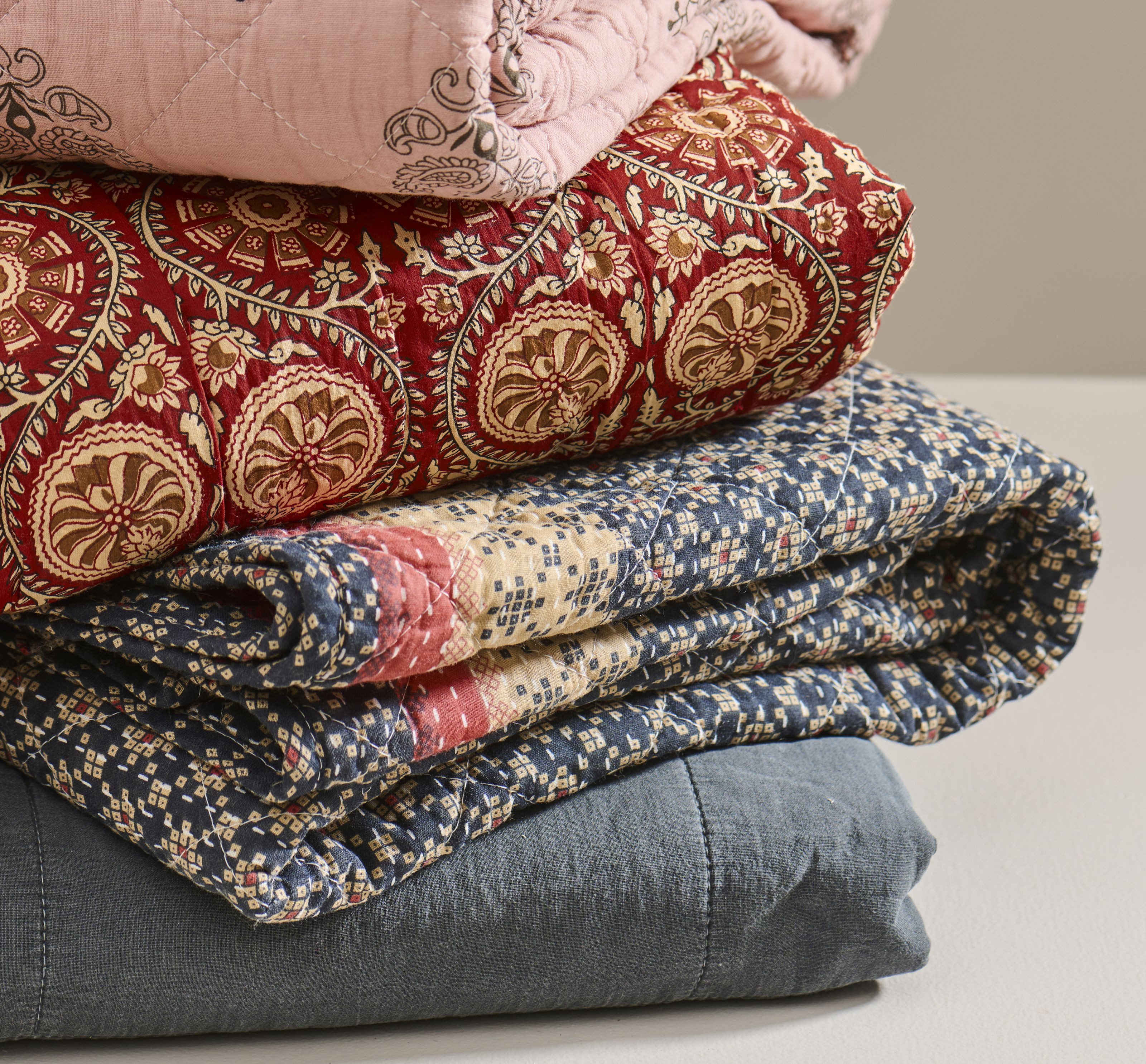 Ib Laursen Tagesdecke Ib Laursen - Decke Quilt Tagesdecke Überwurf 180x130cm Blau Rosa
