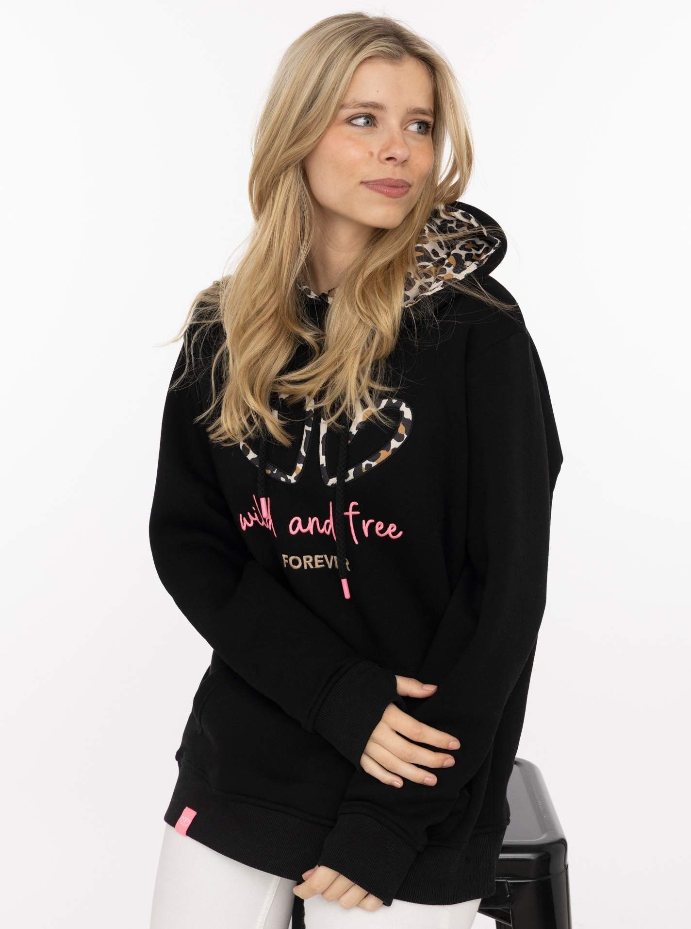 Zwillingsherz Hoodie "FOREVER wild" zwei gestickte Herzmotive, Leo-Design, Kapuze, Kängurutasche