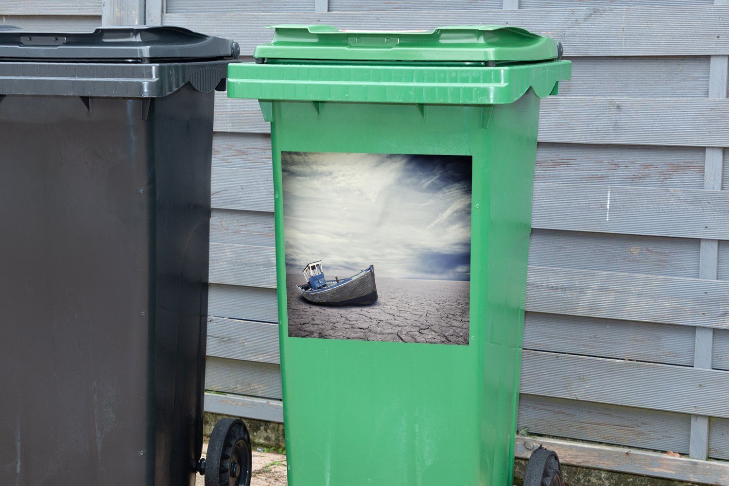 Ein altes Mülleimer-aufkleber, Boot Abfalbehälter unter Wandsticker St), Container, Sticker, schneeweißen Mülltonne, einem MuchoWow Wolkenbett (1