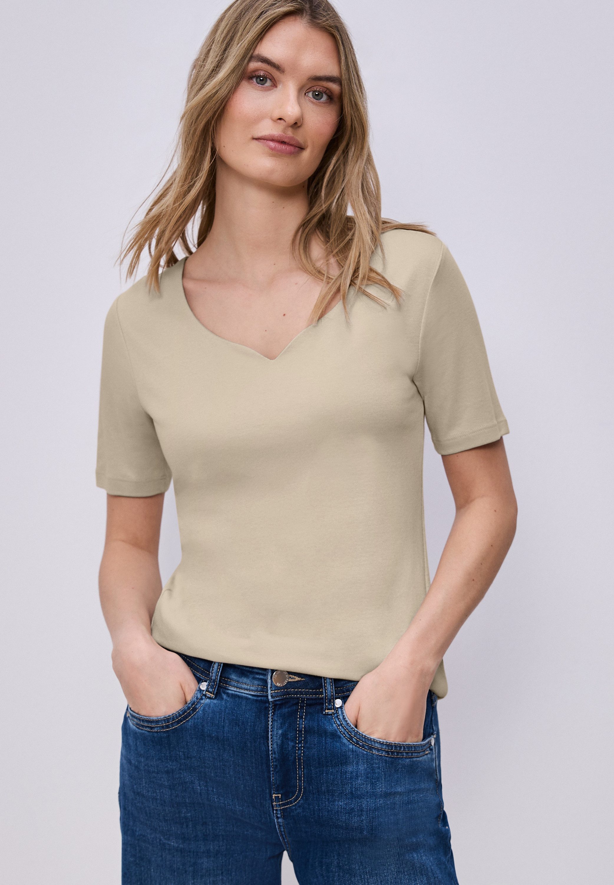 STREET ONE Kurzarmshirt Style Ada Sommershirt mit Herz-Ausschnitt günstig online kaufen