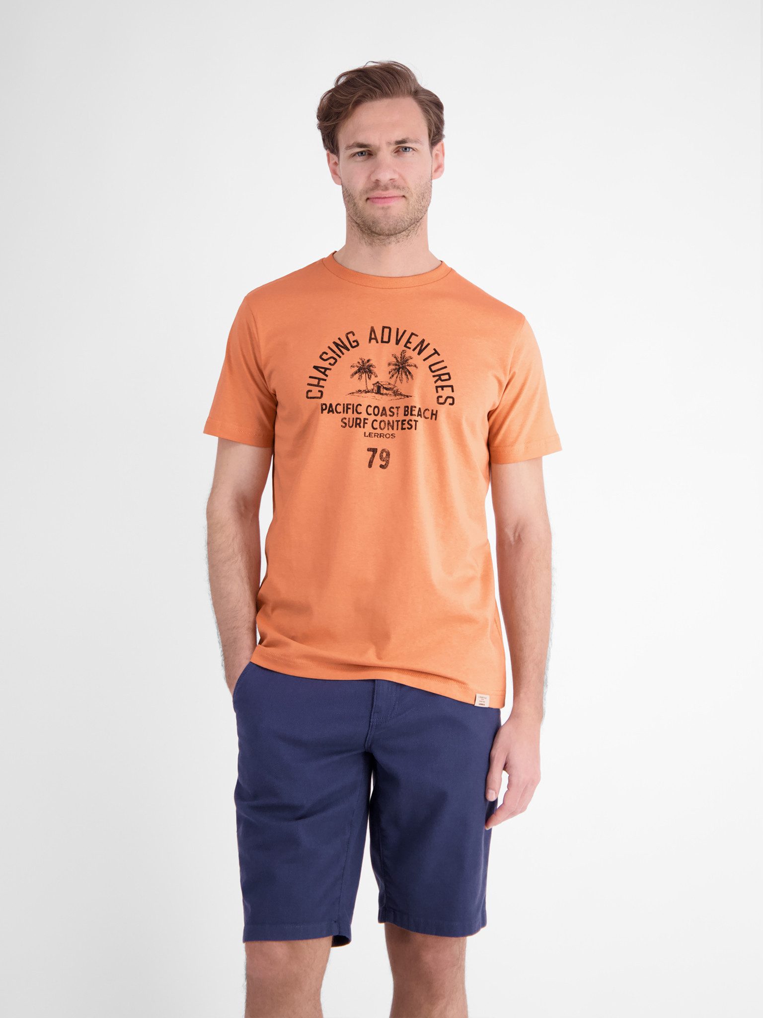 LERROS Print-Shirt regular fit, Kurzarm-Design, mit auffälligem Print