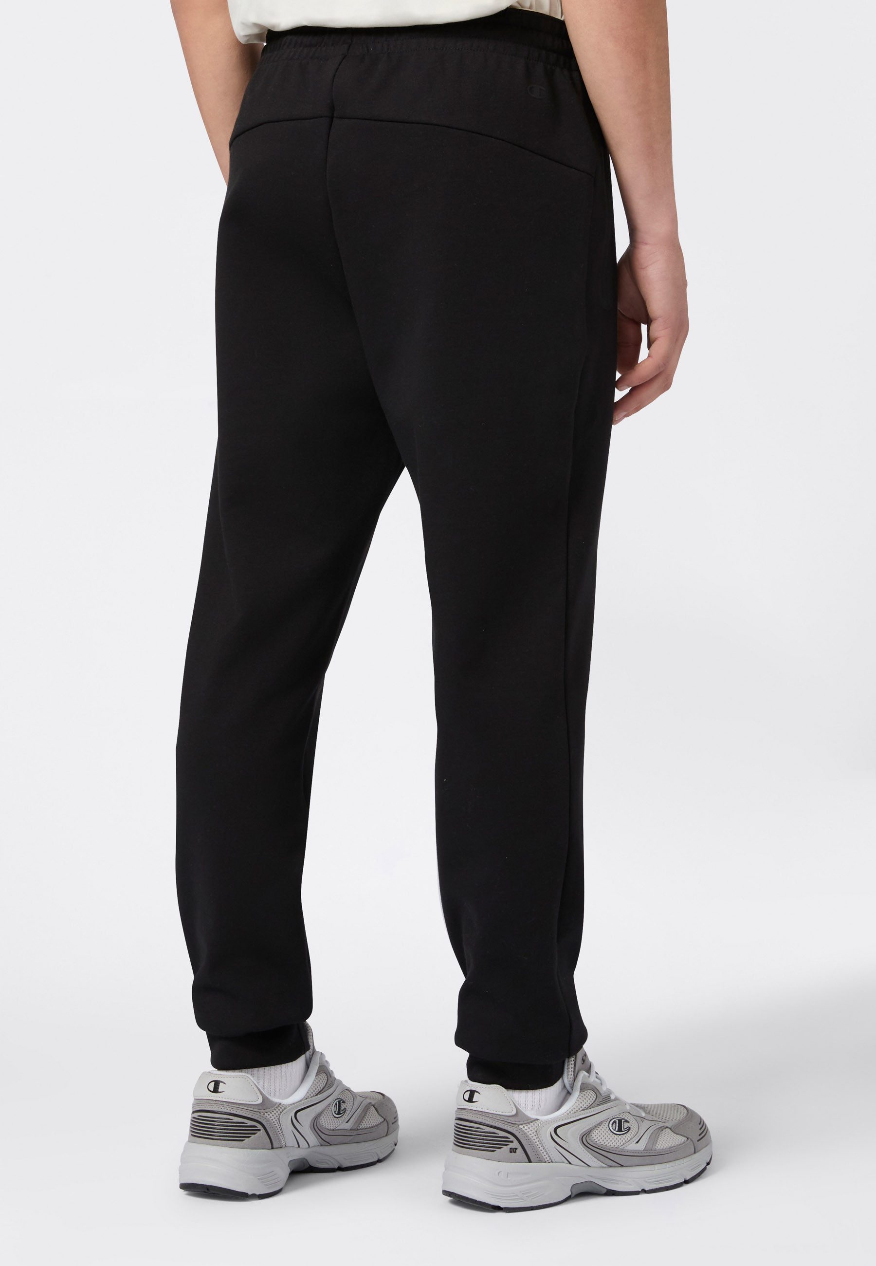 Champion Jogginghose C-TECH Slim Fit Interlock Cuffed Pants mit Bündchen am Beinabschluss, für Sportmode und sportlichen Stil