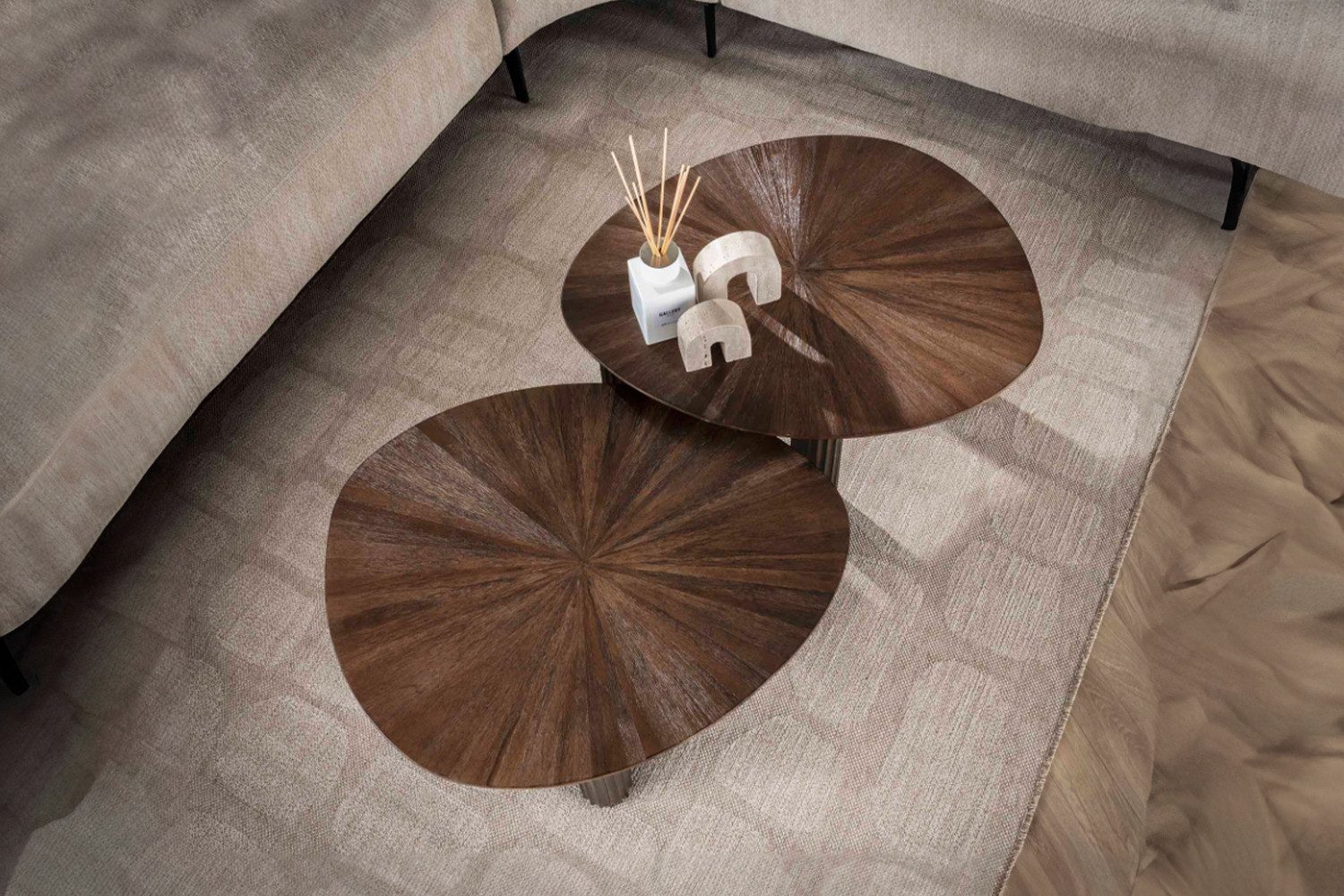 KAWOLA Couchtisch INKA (Set, 2-St), Teakholz braun dreieckig