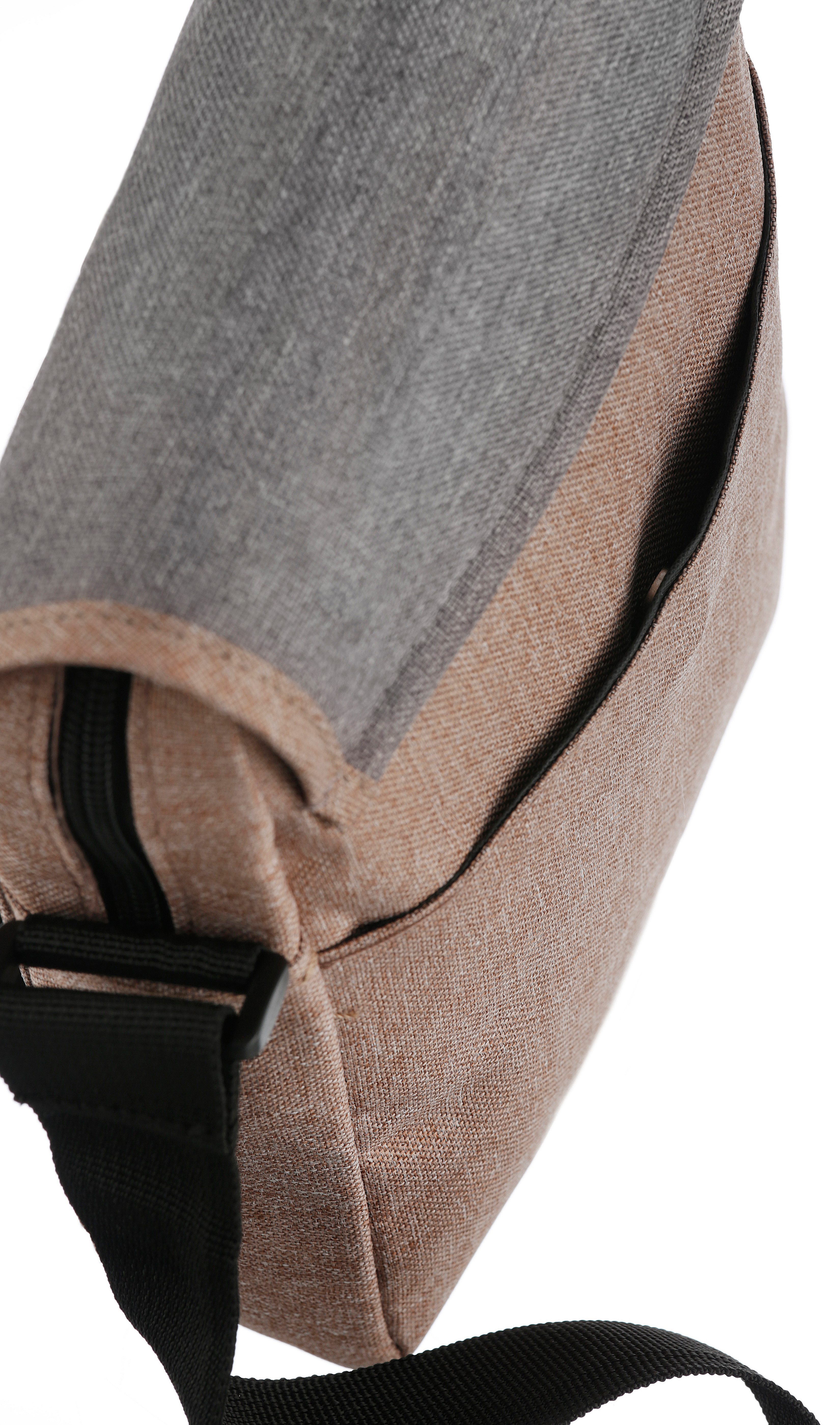 KangaROOS Umhängetasche Creek, in schickem Design