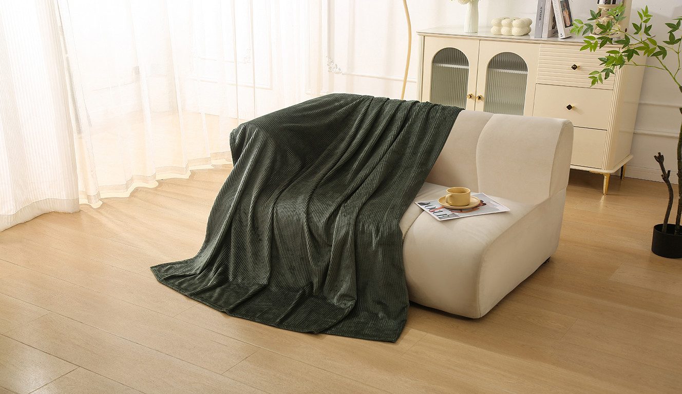 Wohndecke Shakira, Prägerdruck mit Waffeloptik, Kuscheldecke, Bruno Banani, Weiche Kuscheldecke mit Prägedruck in Waffeloptik, 150x200 cm – Bild 4 von 5
