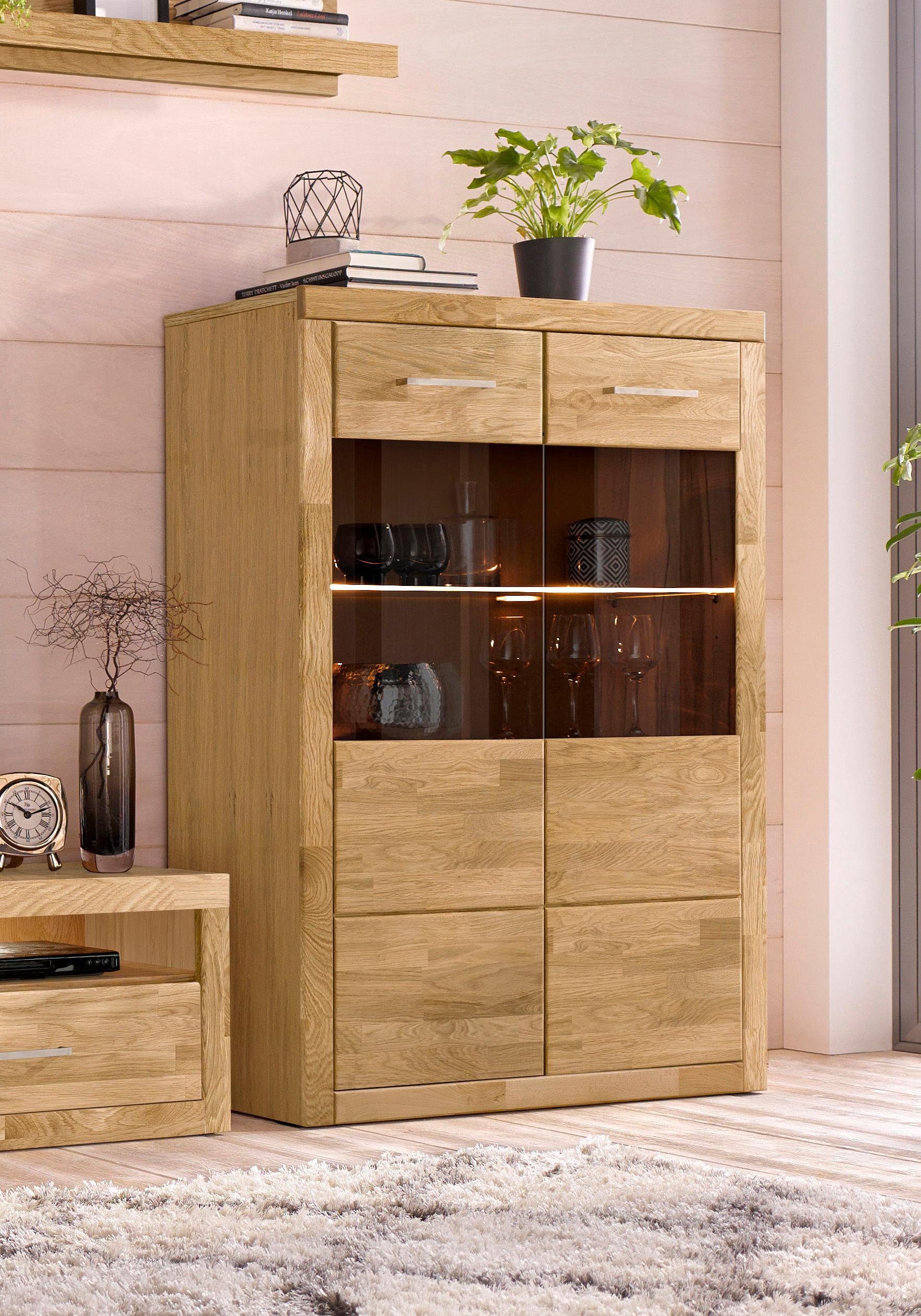 OTTO home Vitrine Ribe, 125 cm hoch, Fronten Massivholz, 4 breite Fächer Ko günstig online kaufen