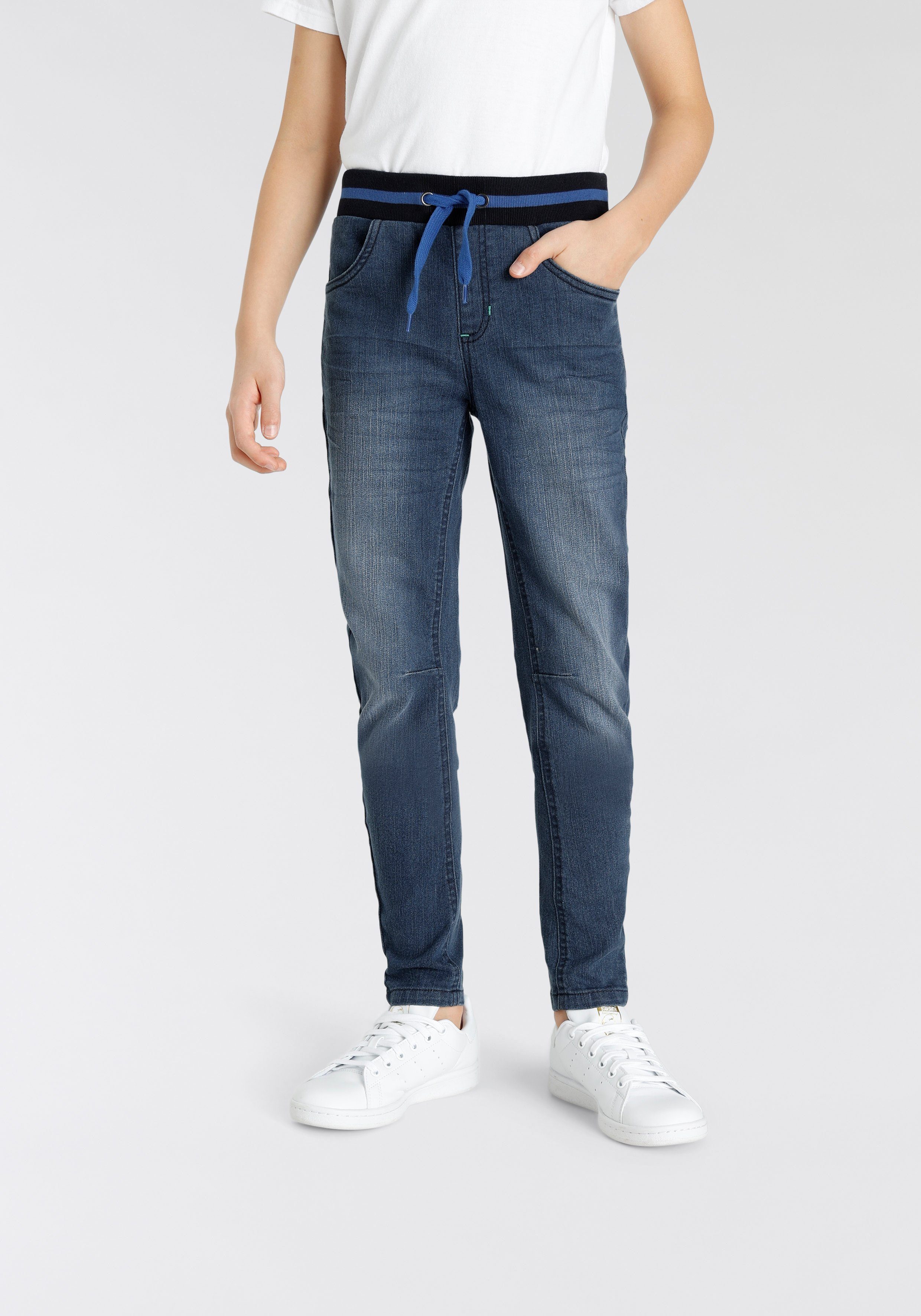 KangaROOS Schlupfjeans, Stretch-Jeans mit schmalem Bein für Jungen schmale Beinform, Used-Waschung, komfortable Leibhöhe
