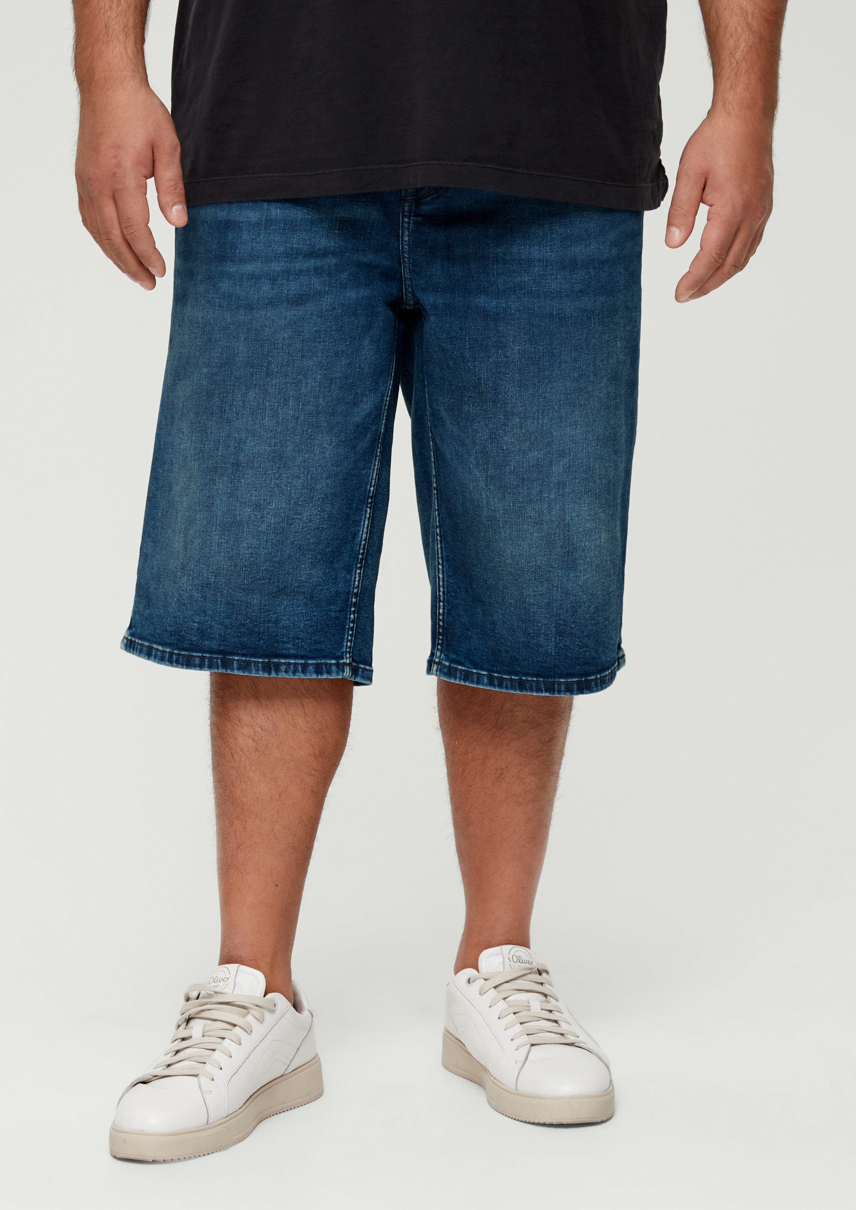 / Relaxed Leg / / Mid s.Oliver ozeanblau Casby Jeans-Bermuda Jeansshorts Waschung Straight Rise Fit