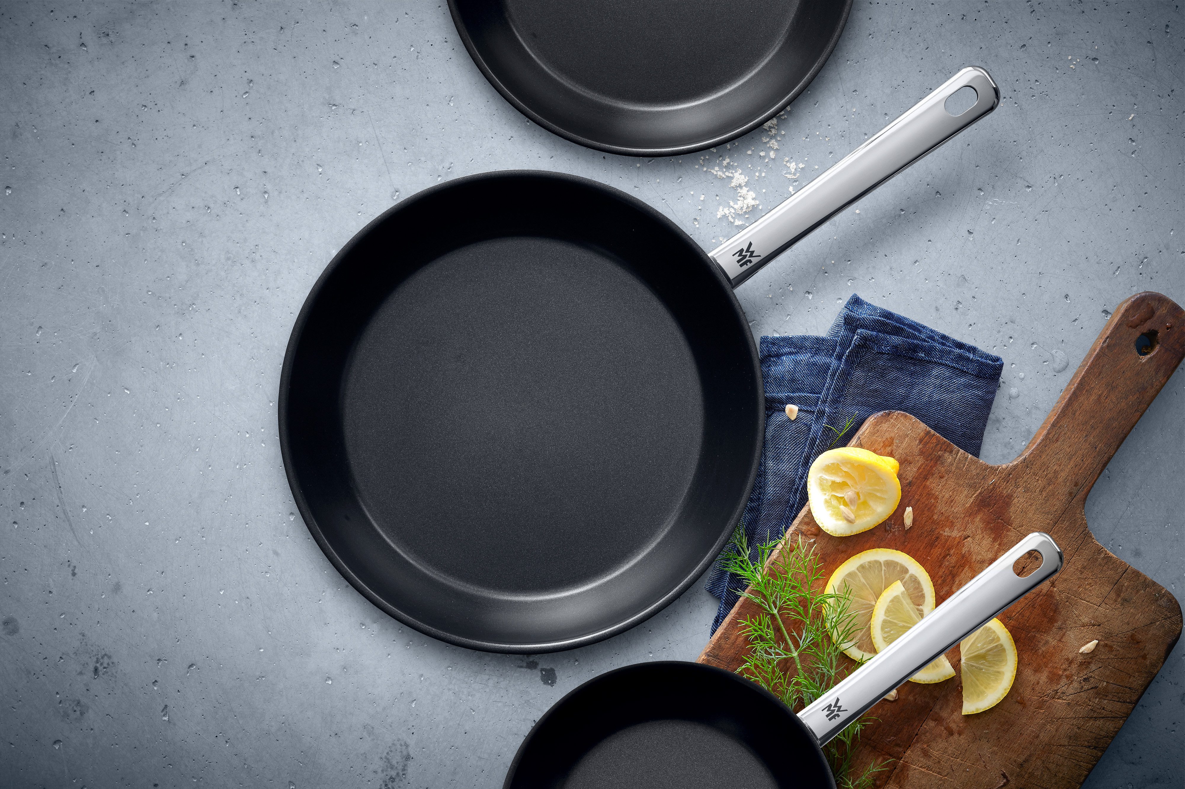 WMF Pfannen-Set Nordic Profi, Pfannenset Induktion, herausragende Antihaftversiegelung, Cromargan® Edelstahl Rostfrei 18/10 (Set, 3-tlg., 3x Bratpfannen Ø 20/24/28 cm), TransTherm-Allherdboden spart Energie, geeignet für alle Herdarten