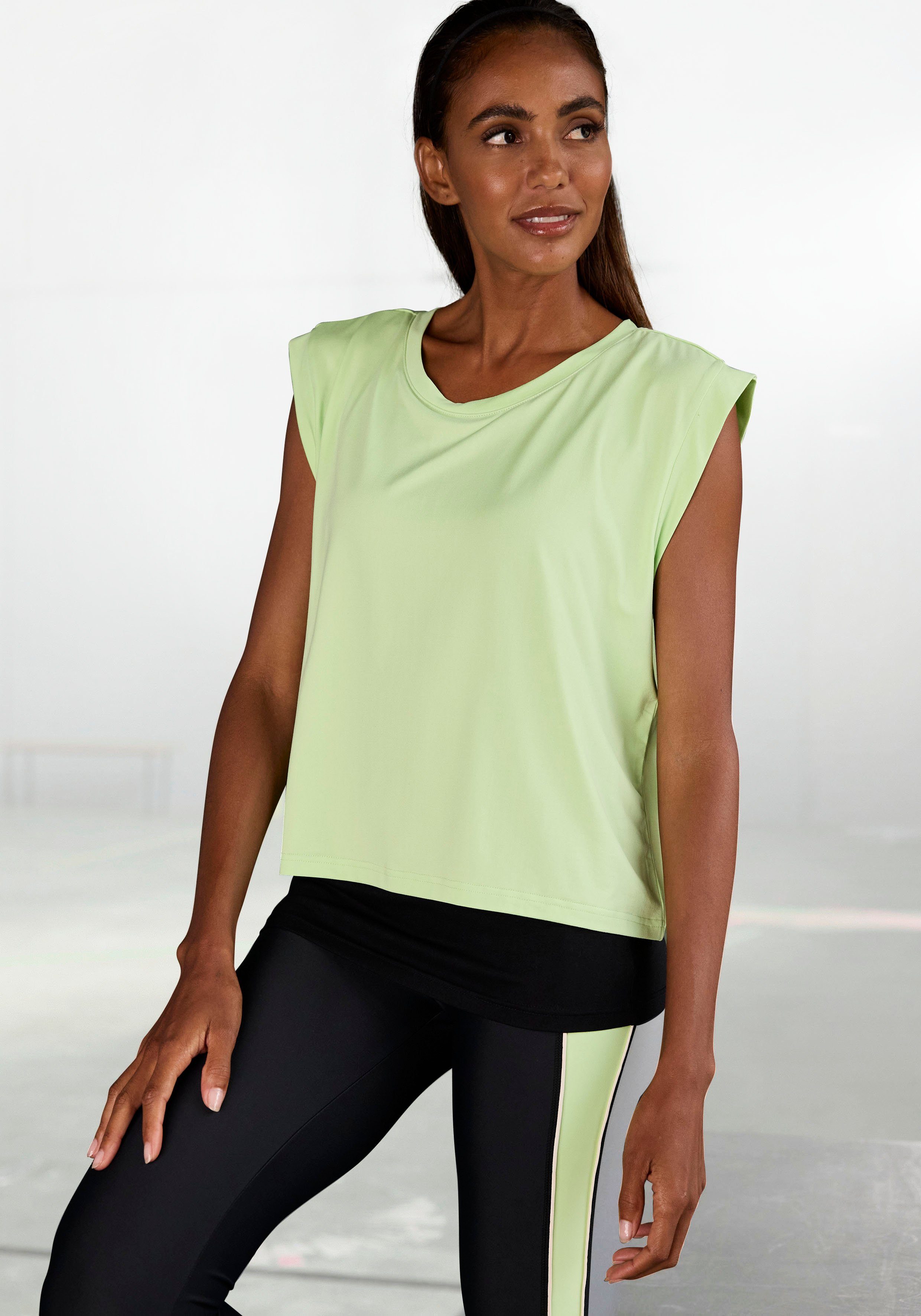 LASCANA ACTIVE 2-in-1-Shirt -Sportshirt im doppellagigen Look