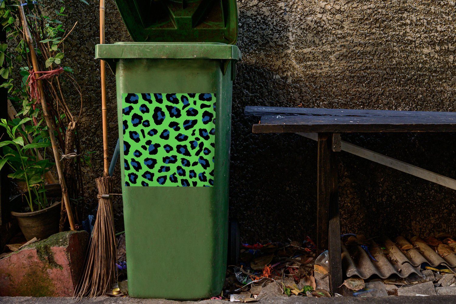 MuchoWow (1 Sticker, Grün - Mülleimer-aufkleber, Container, St), - Abfalbehälter - Neon Blau Wandsticker Panther Druck Mülltonne,