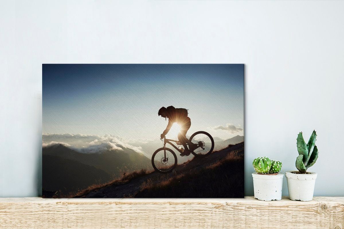 cm dem vom Leinwandbild Radfahren Leinwandbilder, Wandbild Aufhängefertig, Mountainbike Wanddeko, (1 mit aus, 30x20 St), OneMillionCanvasses® Berg