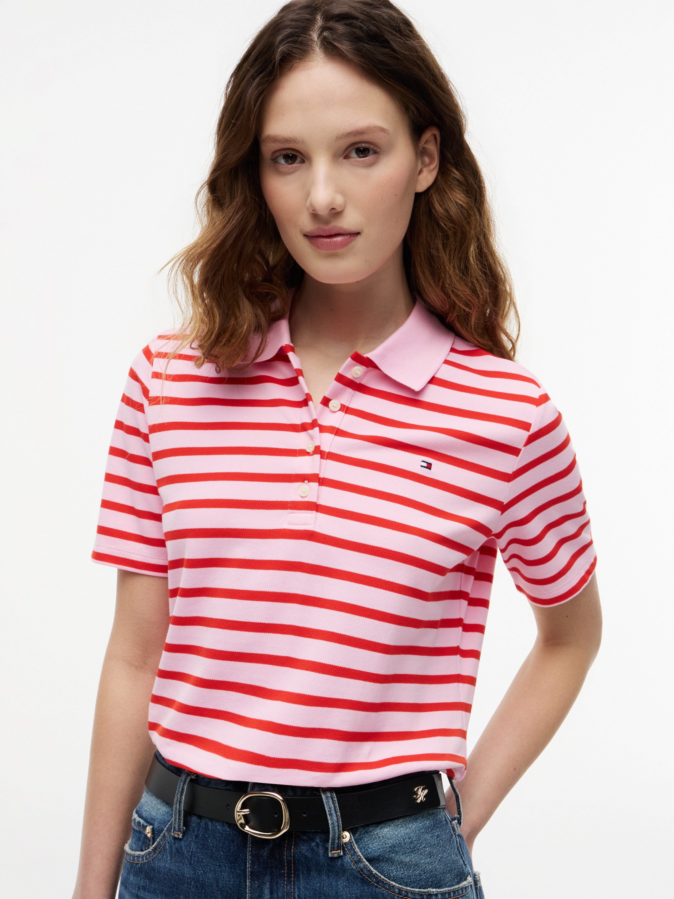 Tommy Hilfiger Poloshirt 1985 REG PIQUE POLO mit Logo-Stickerei, Seitenschlitze, Regular Fit