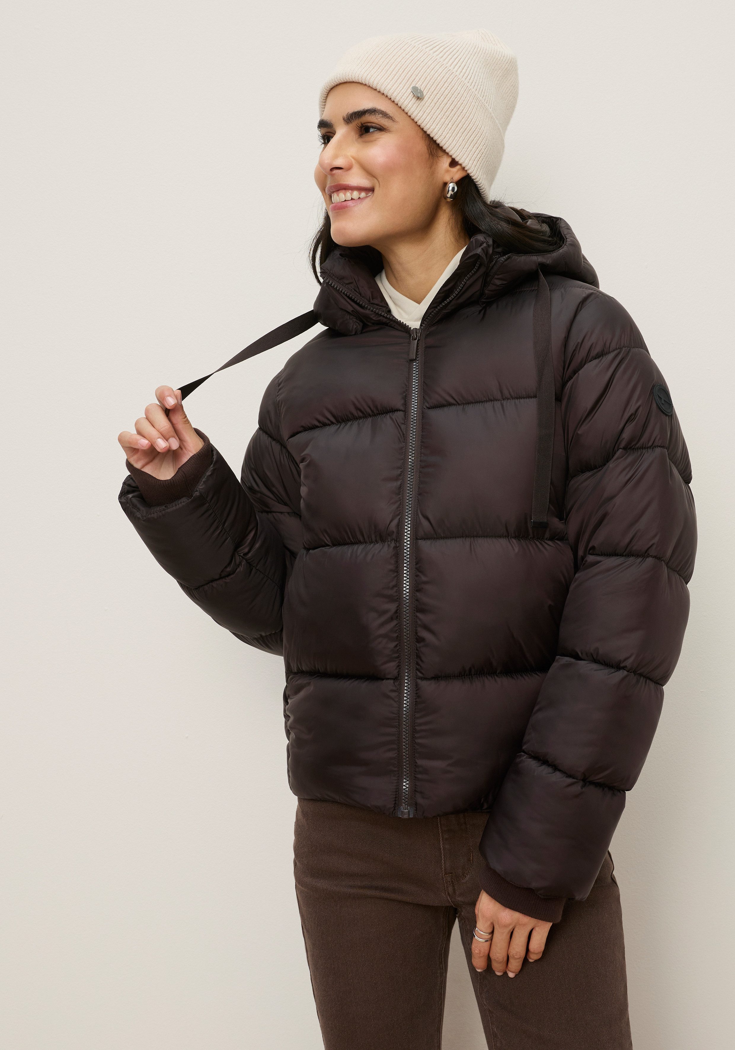 Tamaris Steppjacke kurze Puffer Jacke mit abnehmbarer Kapuze