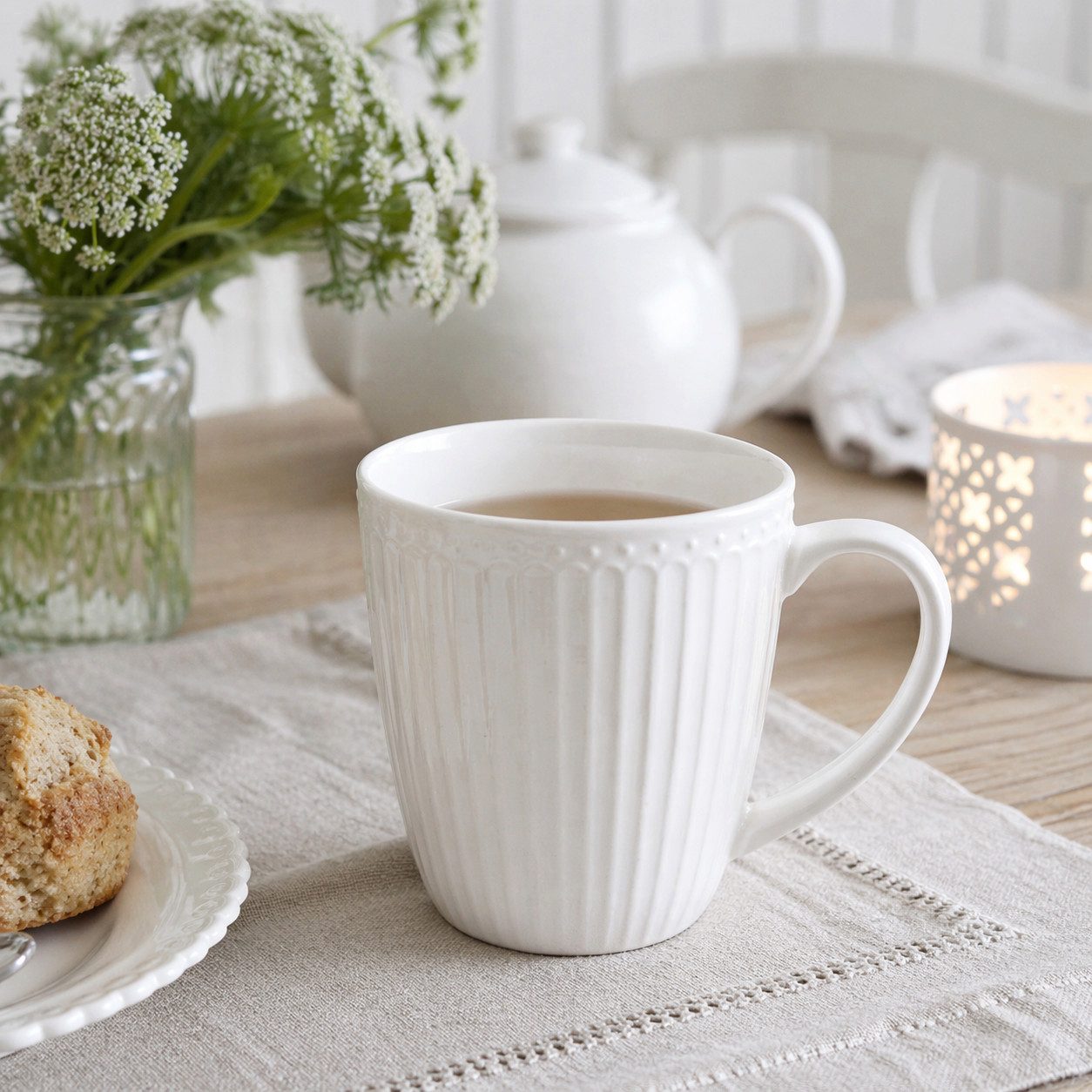 Greengate Tasse GreenGate Henkeltasse Alice Weiß