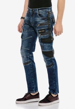 Cipo & Baxx Bequeme Jeans mit auffälligen Applikationen