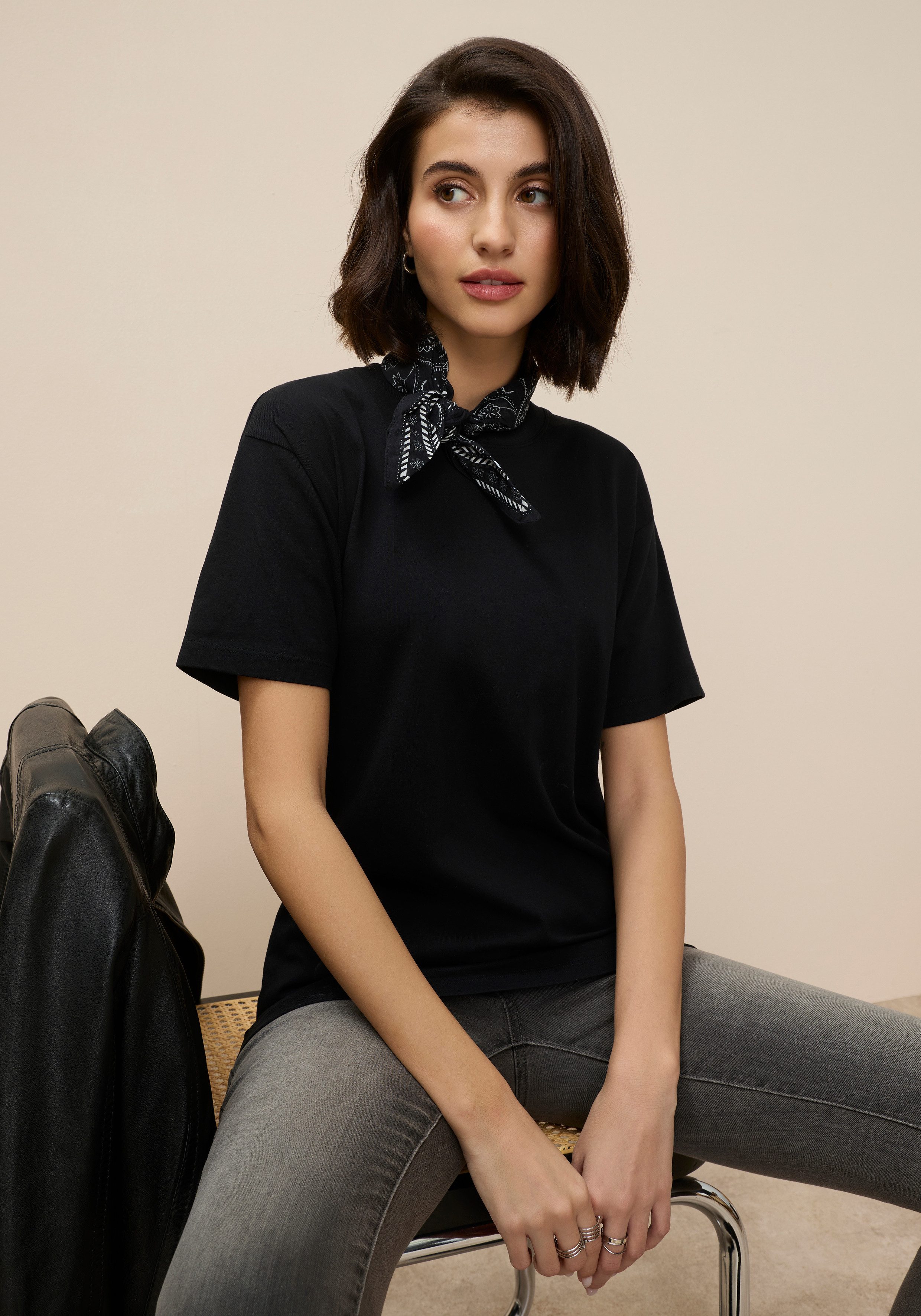 Tamaris Oversize-Shirt in Longform mit abgerundetem Saum günstig online kaufen