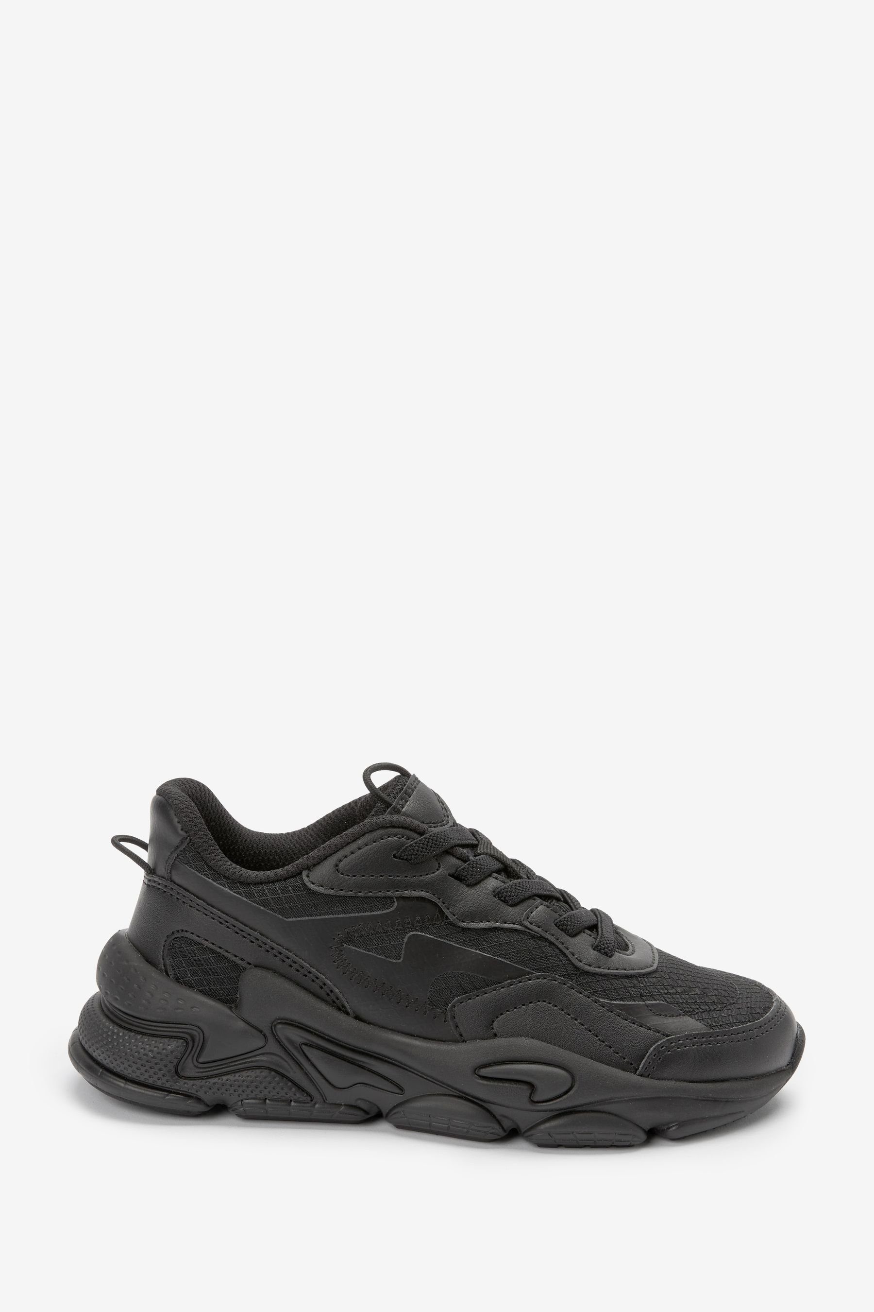 Elastischer Sportschuh mit Schnürung Sneaker