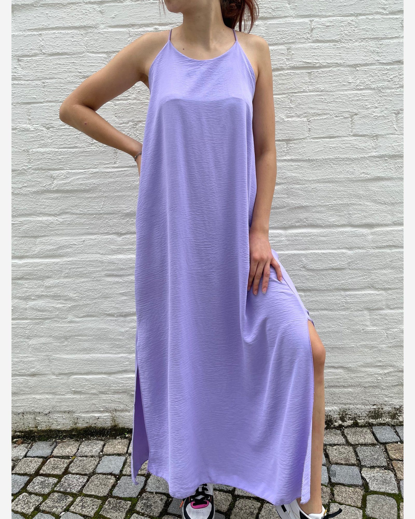 ITALY VIBES Midikleid MONA - langes Kleid - elegantes Sommerkleid mit Schlitz - ONE SIZE passt hier Gr. XS - XL lila | Sommerkleider