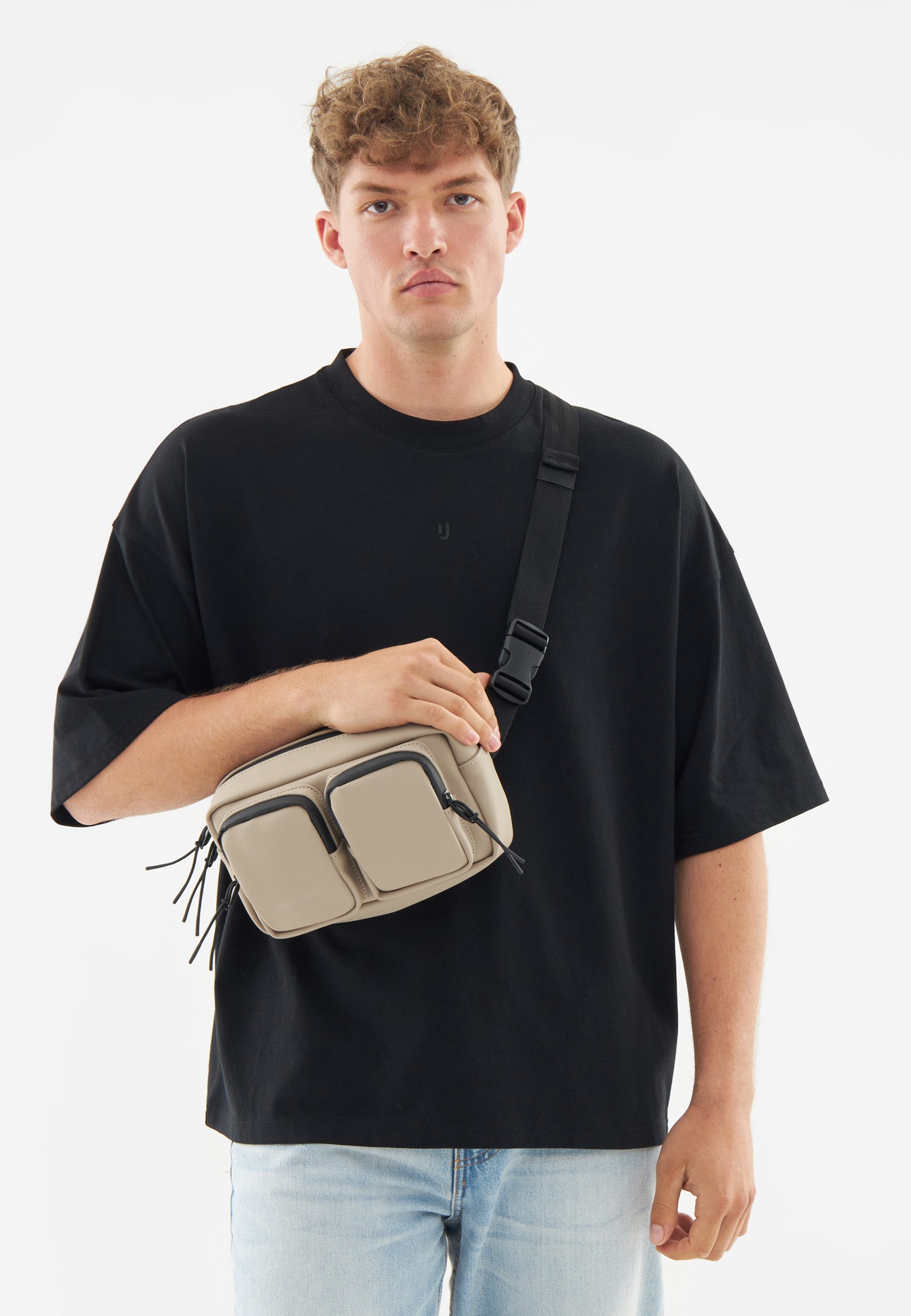 Johnny Urban Gürteltasche Wesley Hip Bag, Große Crossbody Bag (1-tlg), Wasserabweisend, Matte sleek Optik